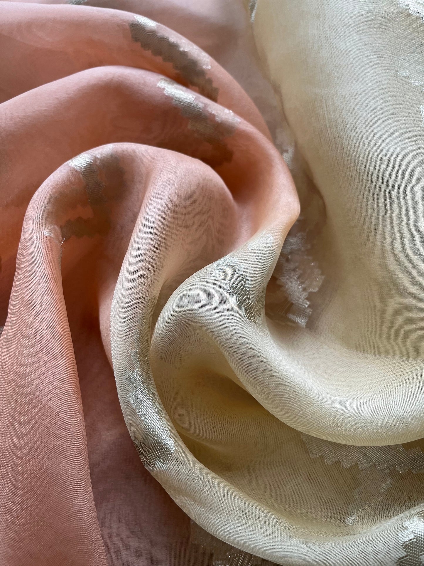 Kora Dupatta (Cream-Peach)