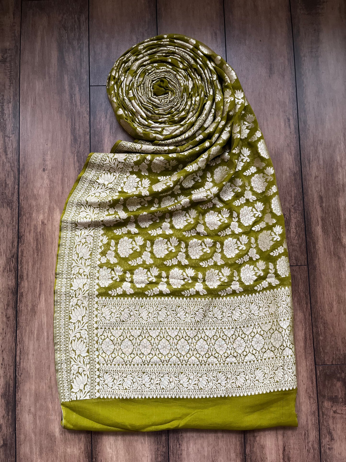 Khaddi Mehendi Green Dupatta