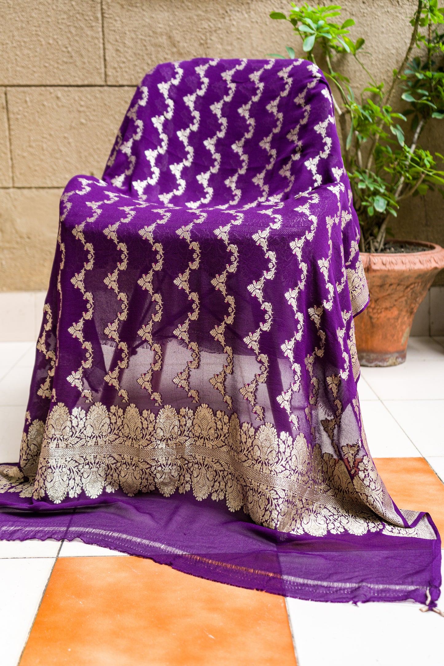 Khaddi Shikargah Purple Dupatta