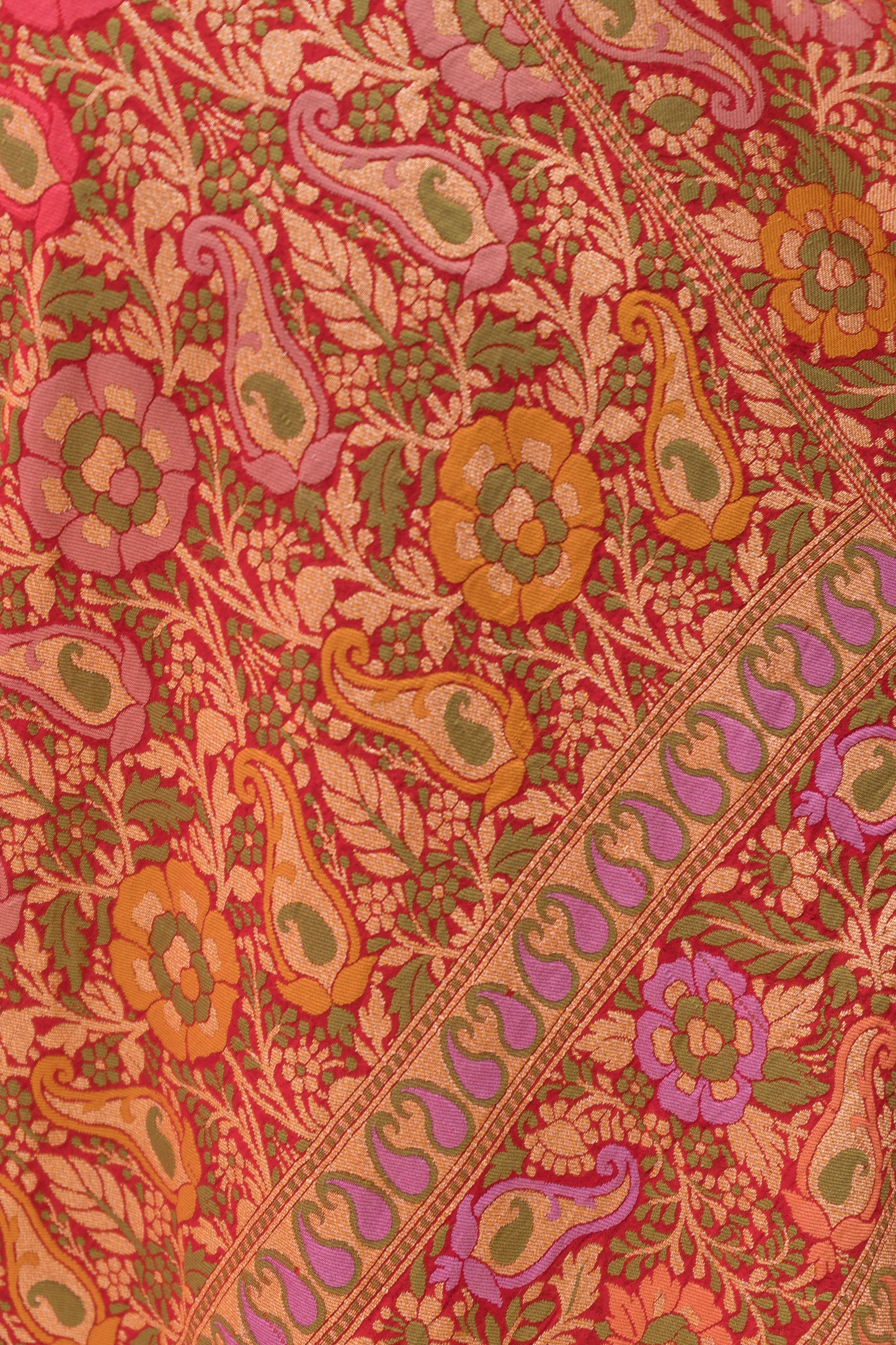 Georgette Floral Jaal Meenakari Bandhej White-Red Saree