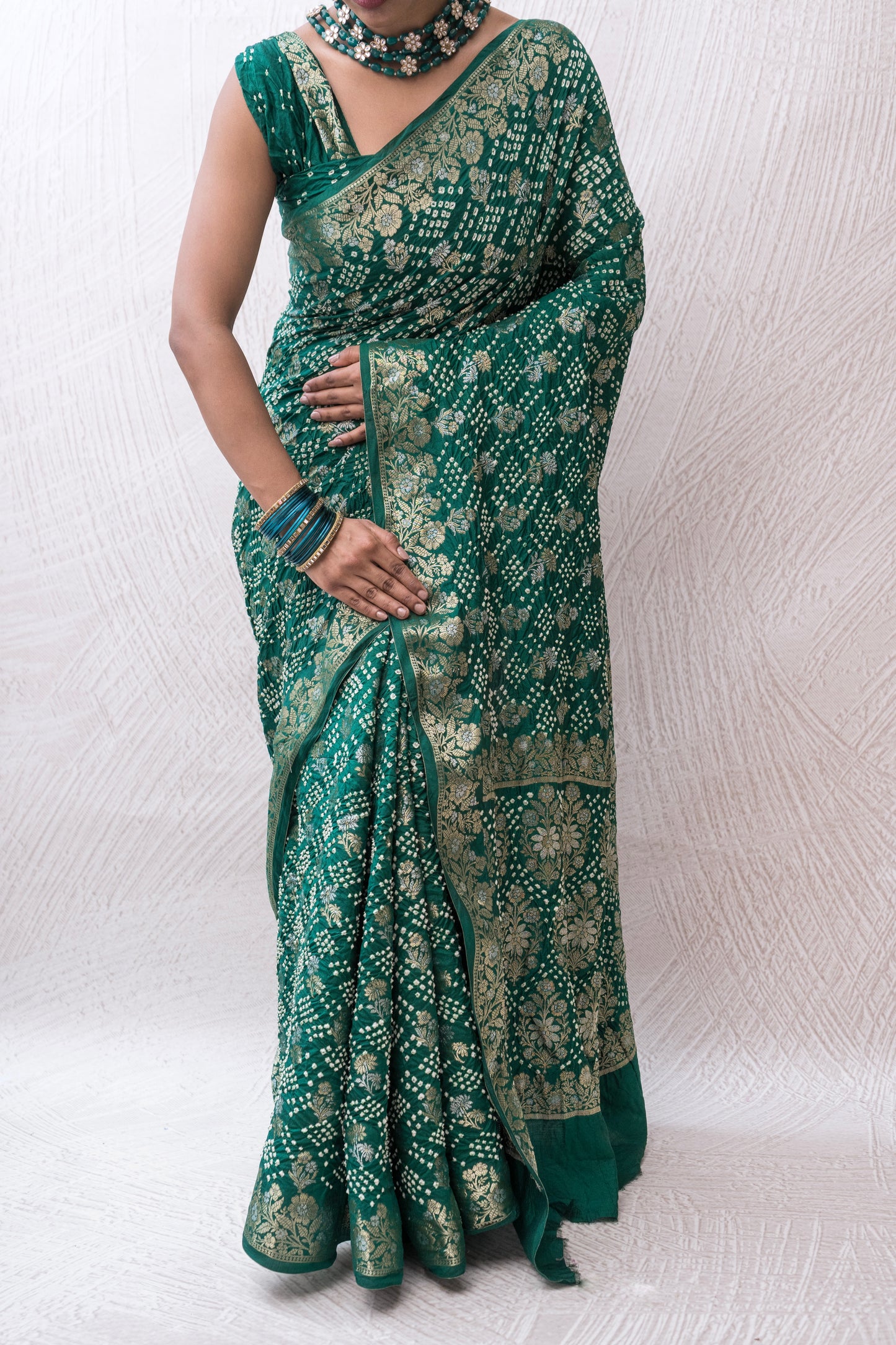 Chiniya Sona Rupa Floral Boota Green Bandhej Saree