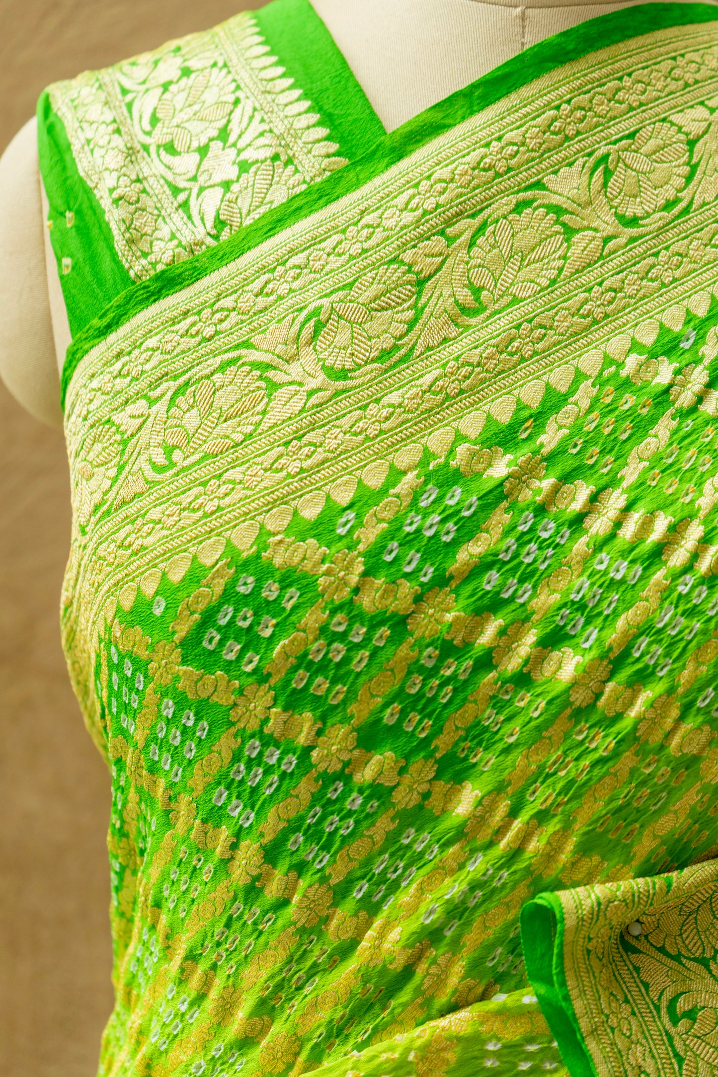 Neemzari Rai Dana Georgette Green Saree