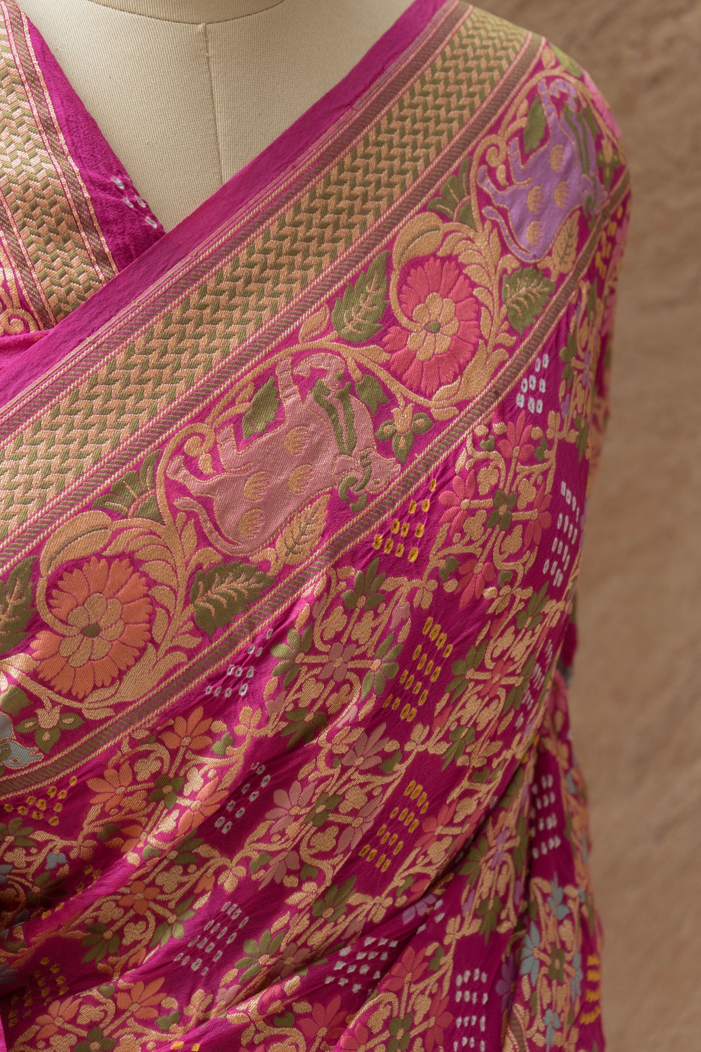 Pichwai Meenakari Floral Bandhej - Rani