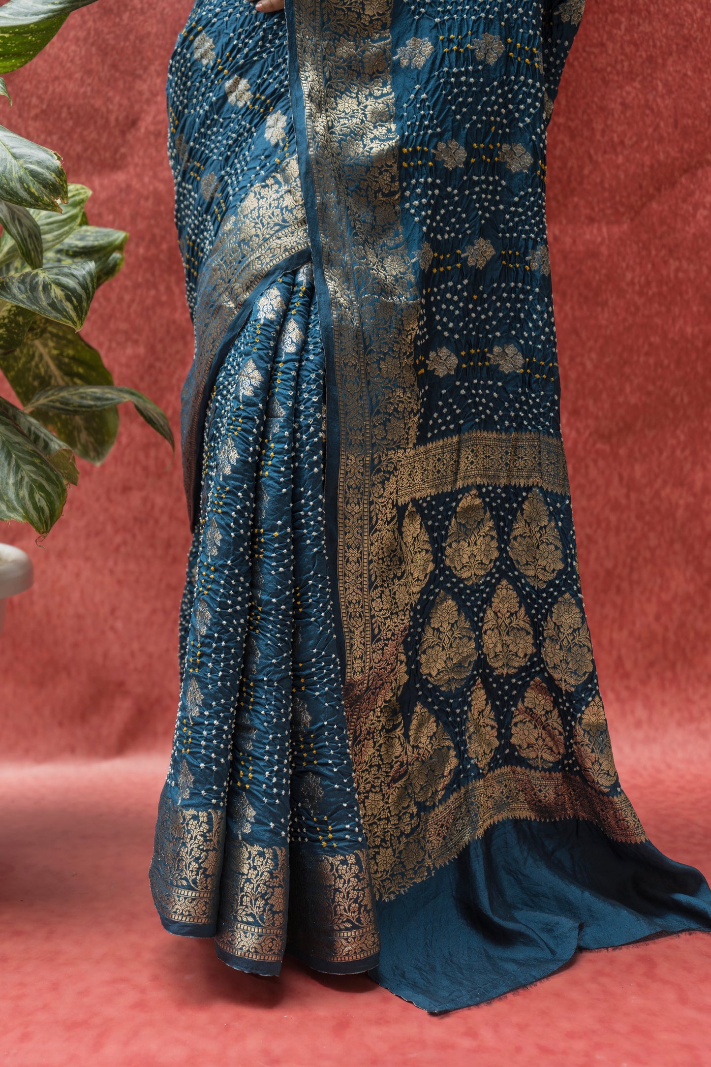 Chiniya Sona Rupa Booti Bandhej- Blue Saree