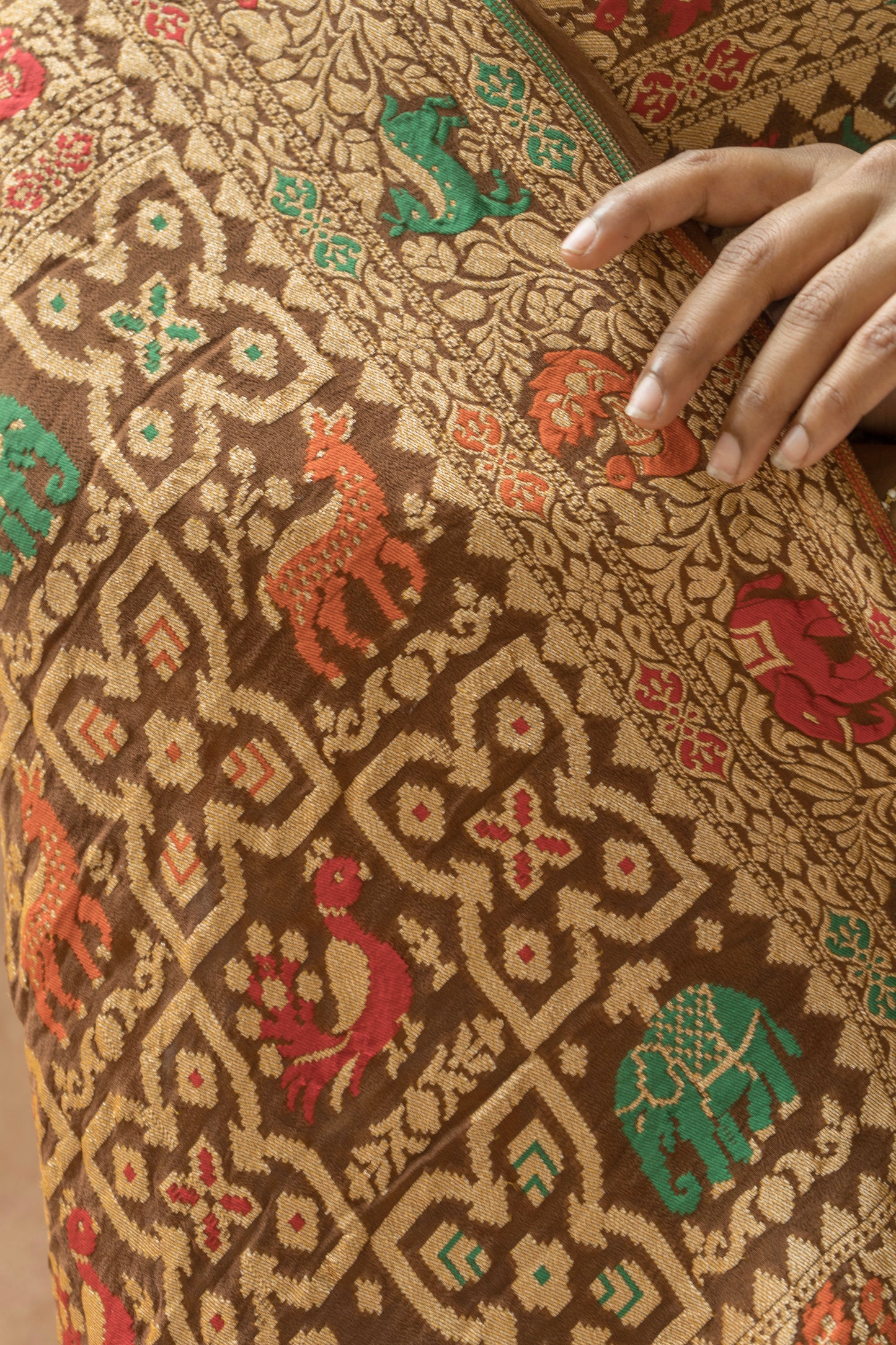 Georgette Figure Weaving Meenakari Bandhej Saree (Grey-Brown)