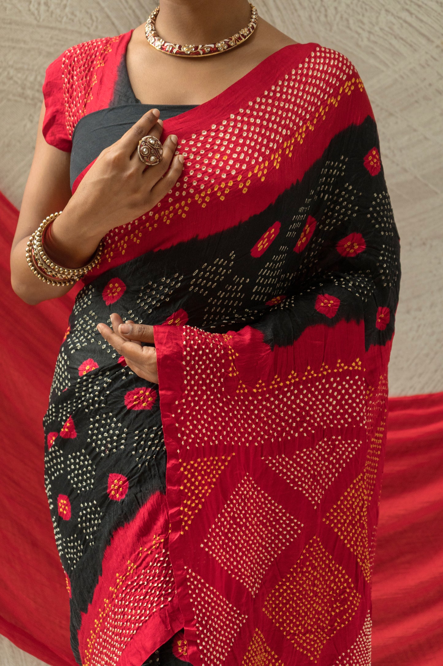 Gajji Red Black Bandhej Saree