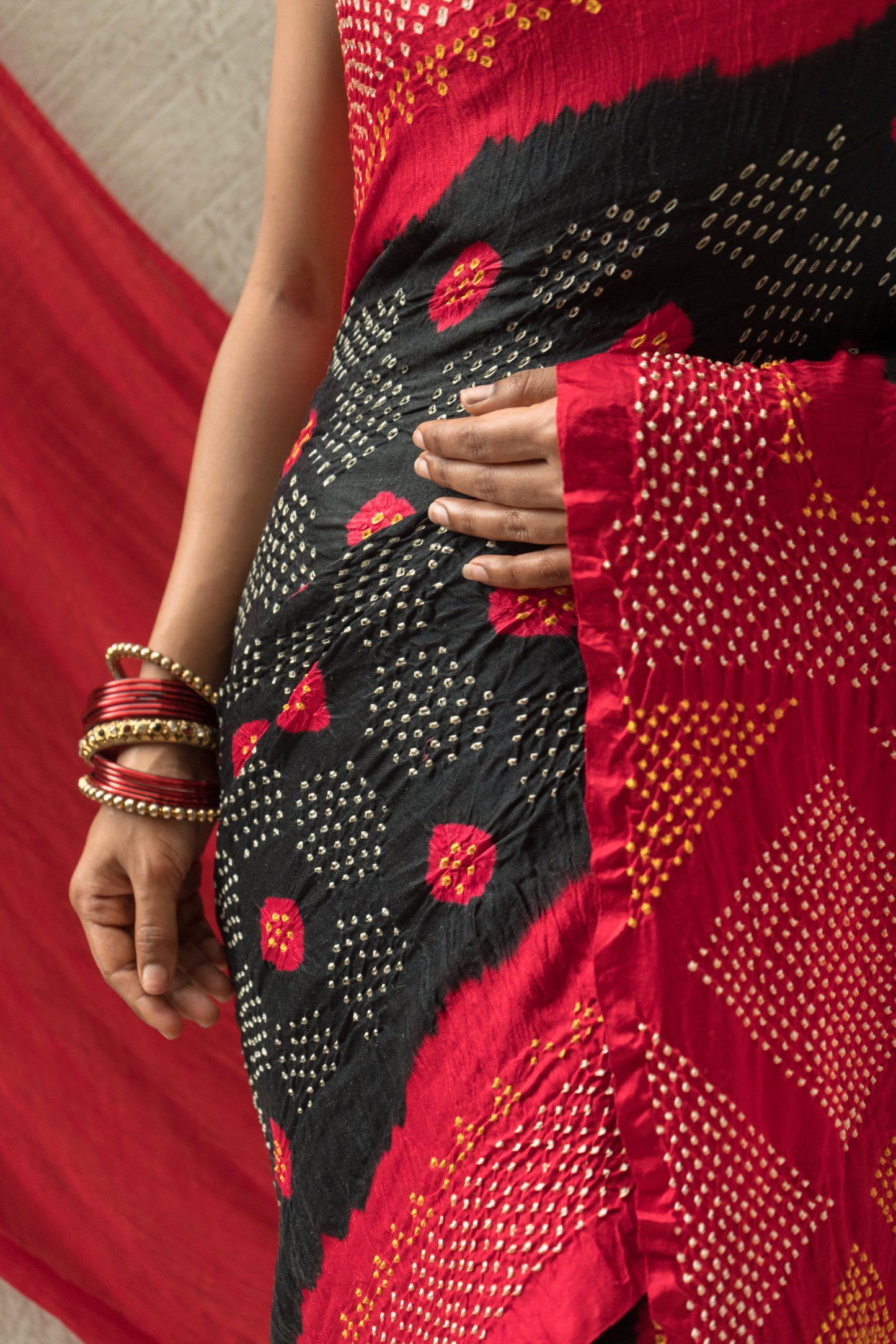 Gajji Red Black Bandhej Saree