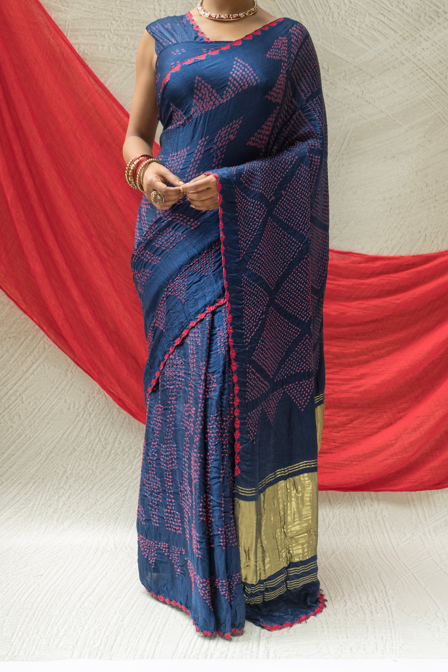Gajji Red Rai Dana Blue Bandhej Saree