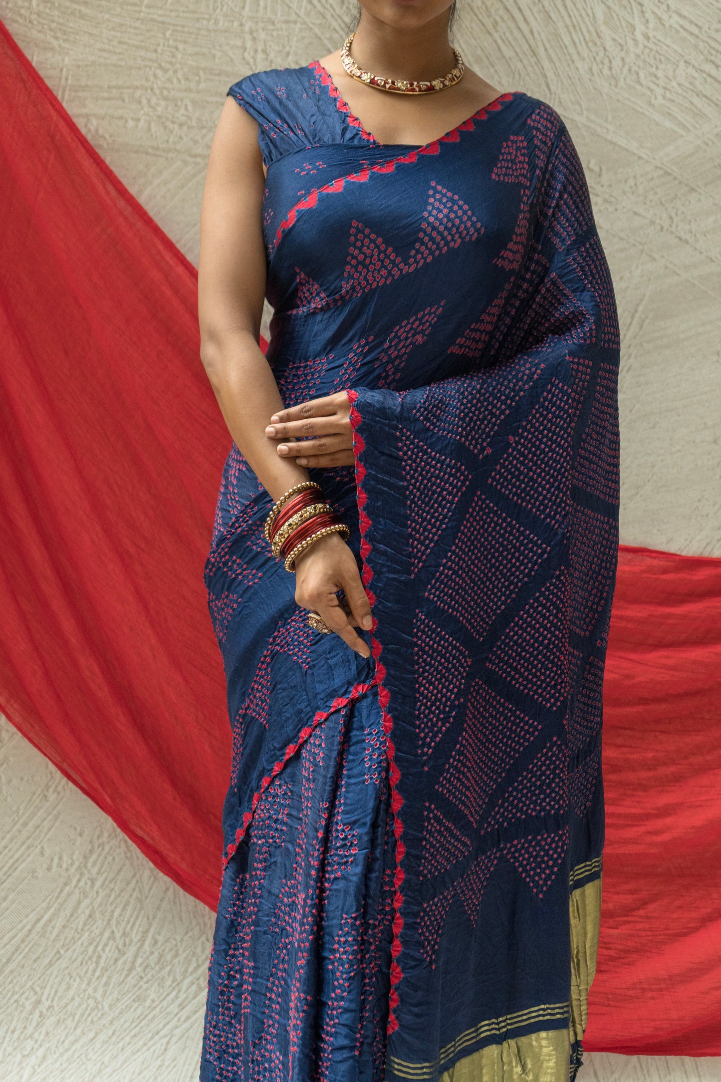 Gajji Red Rai Dana Blue Bandhej Saree