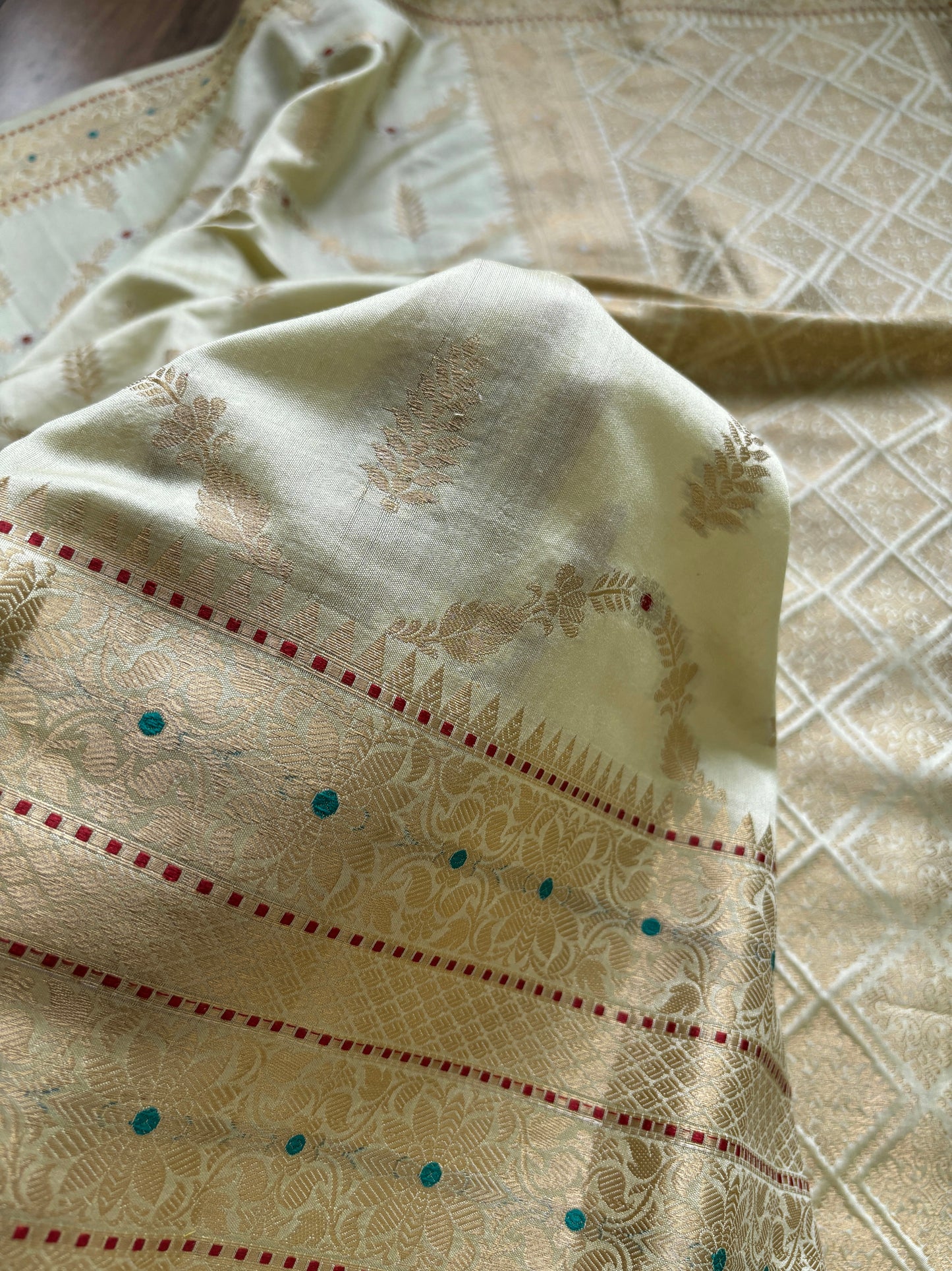 Handloom Chiniya Meenakari Saree (Lemon Yellow-Pink)