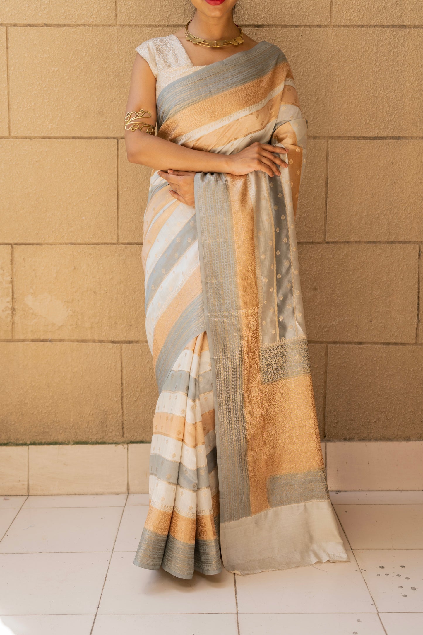 Shaded Chiniya Handloom Saree (Blue-Beige)