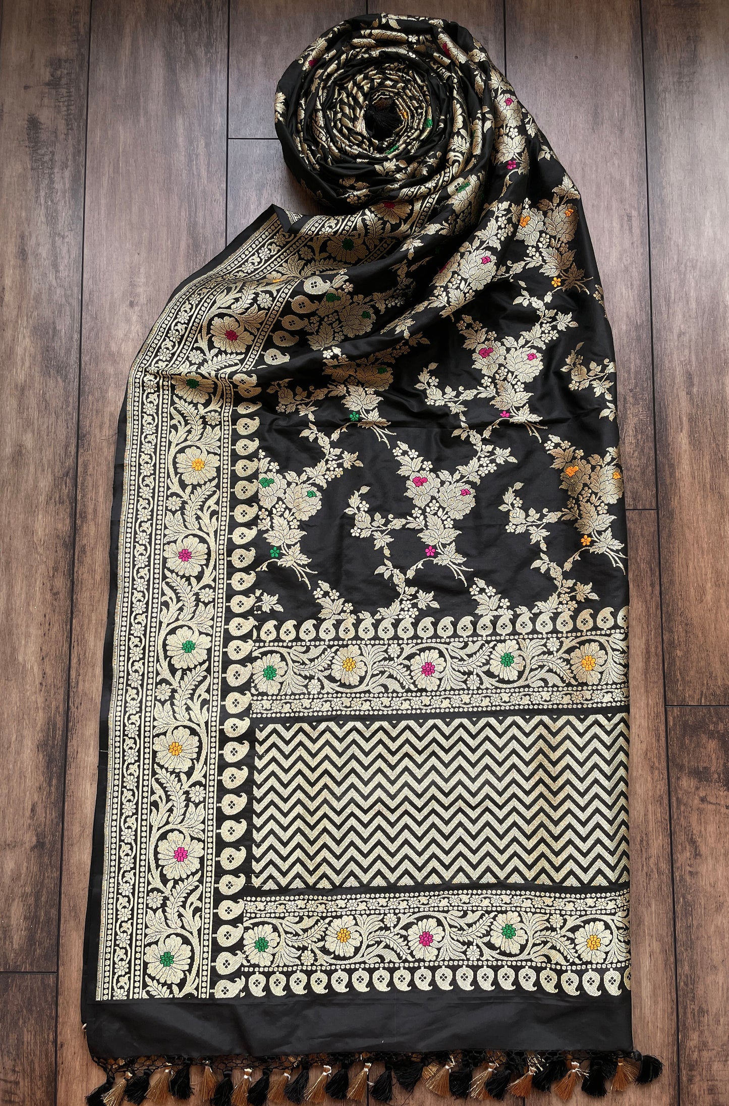 Katan Kadhua Black Dupatta