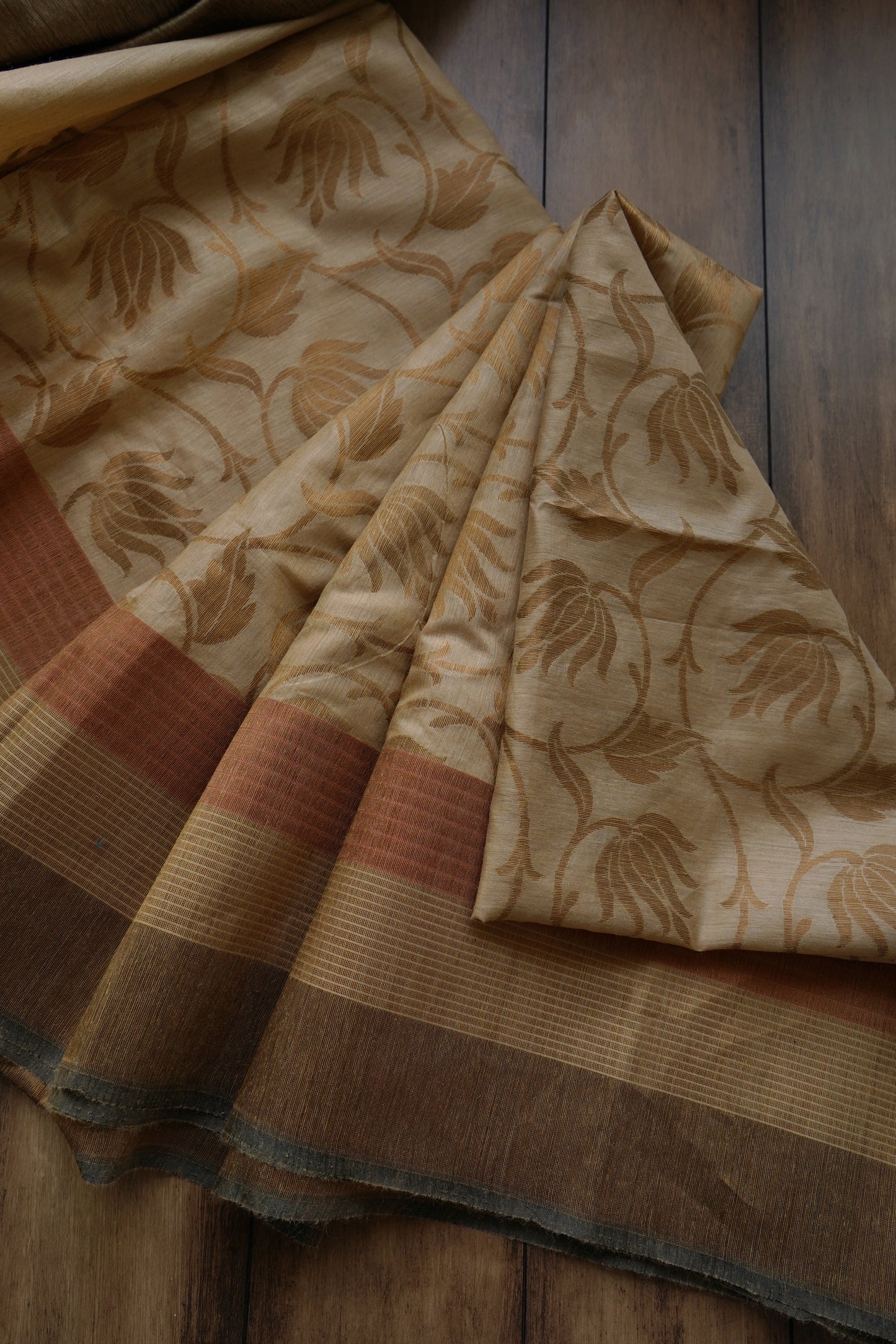 Matka Silk Saree (Chikoo)