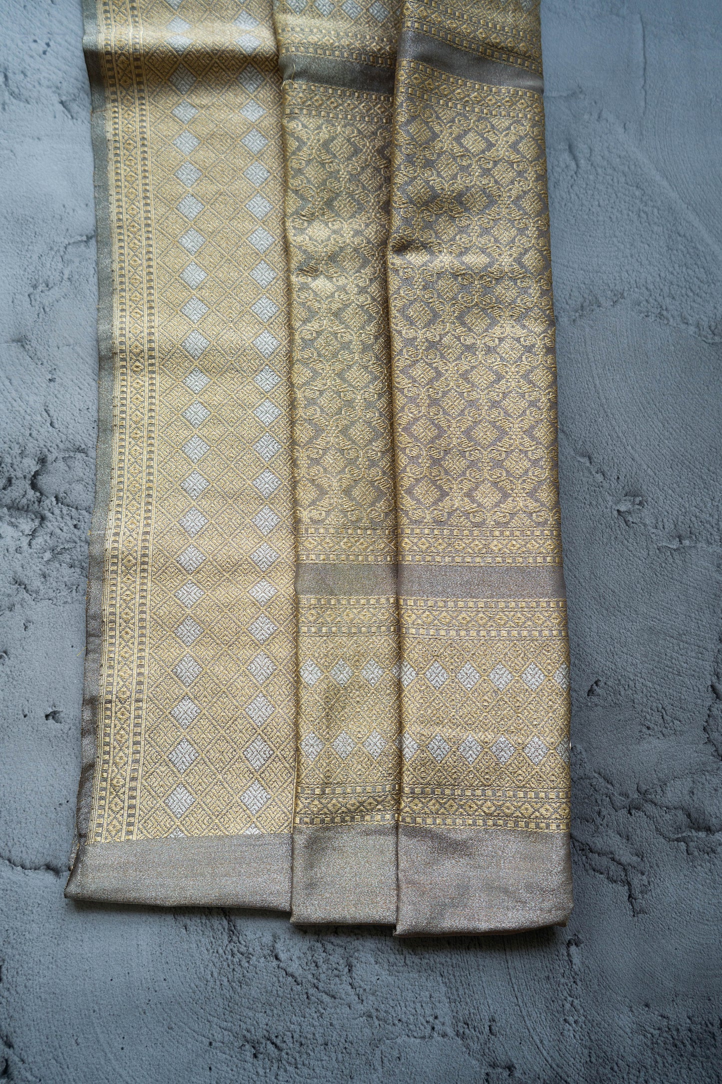Handloom Tissue Kadhua Jangla Saree