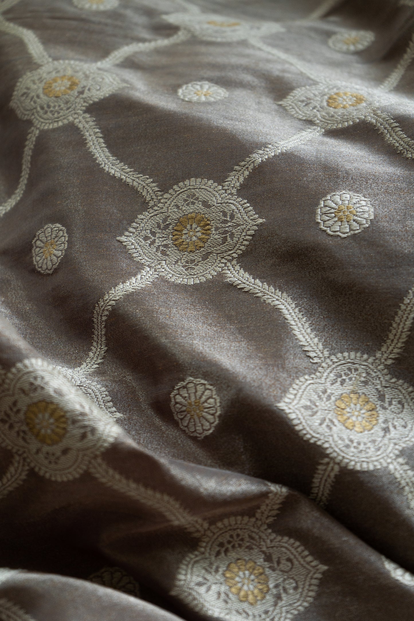 Handloom Tissue Kadhua Jangla Saree