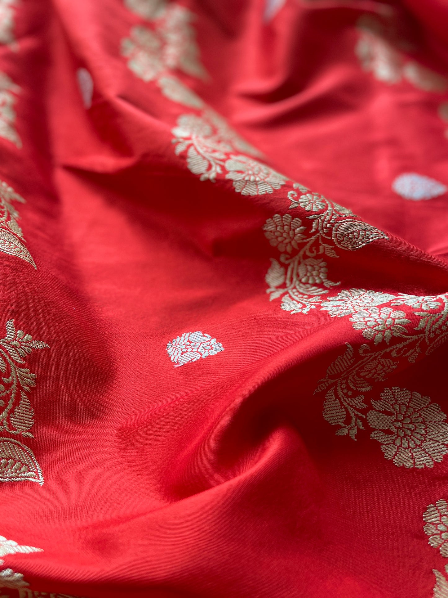 Handloom Katan Kadhua Leheriya Dupatta