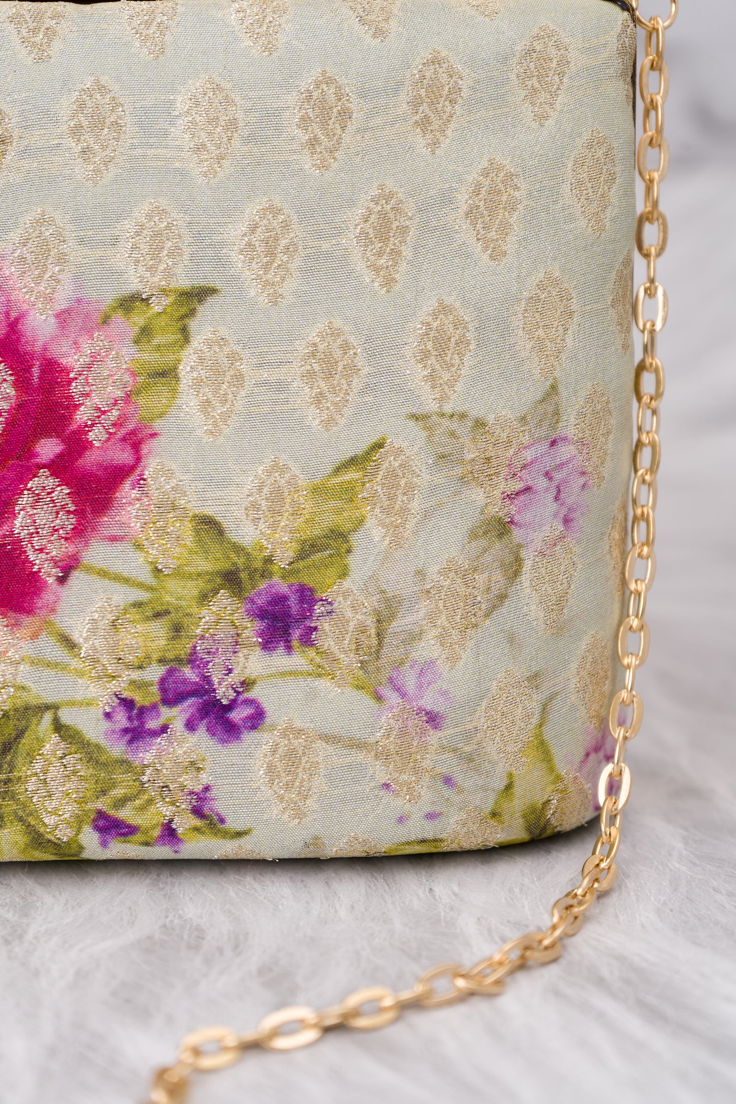 Digital Print Weaving Pista Clutch