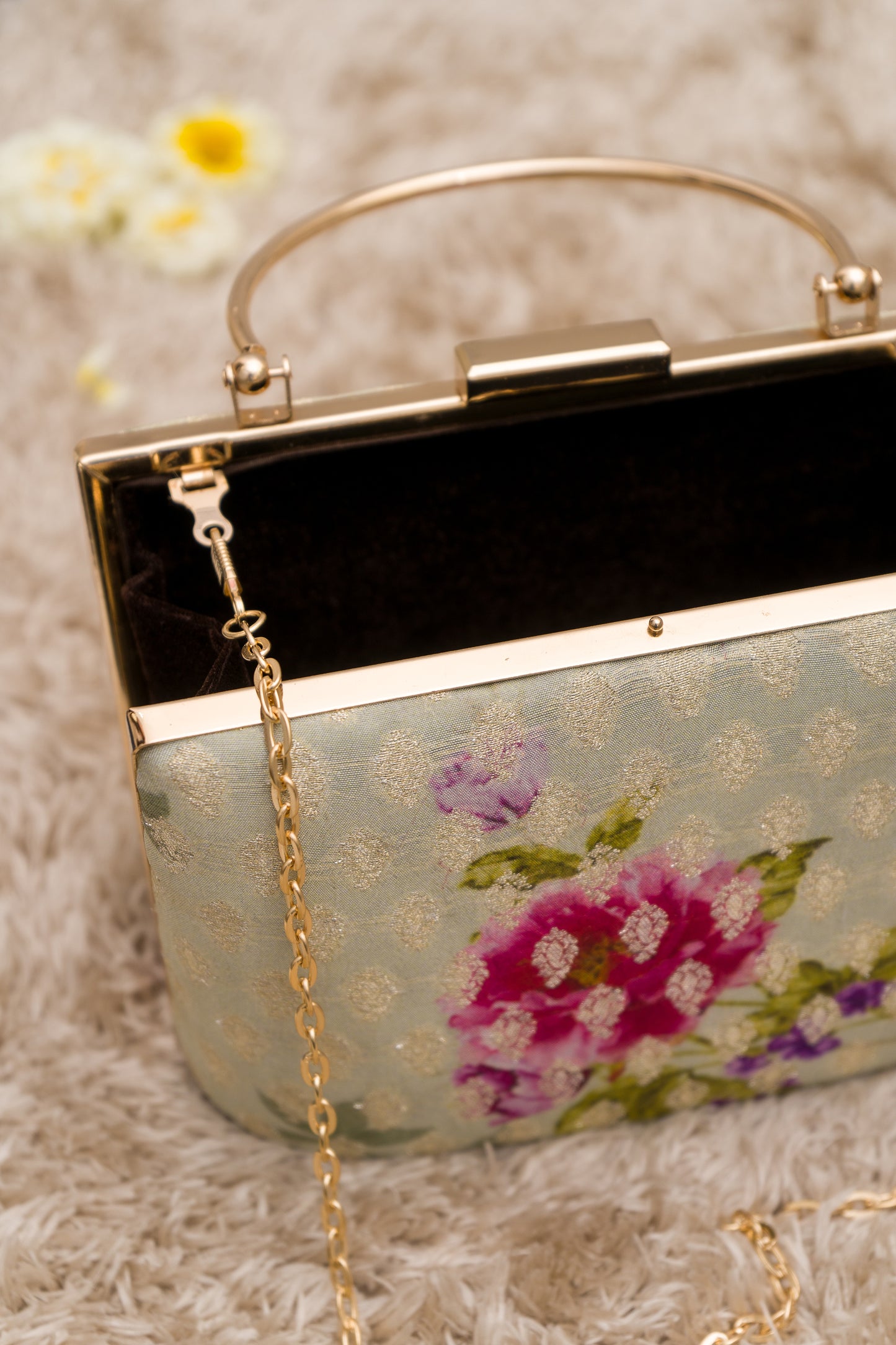 Digital Print Weaving Pista Clutch