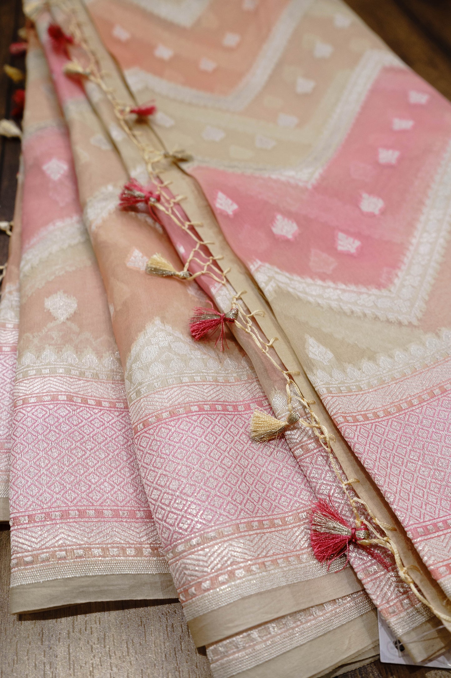 Kora Rangkat Saree