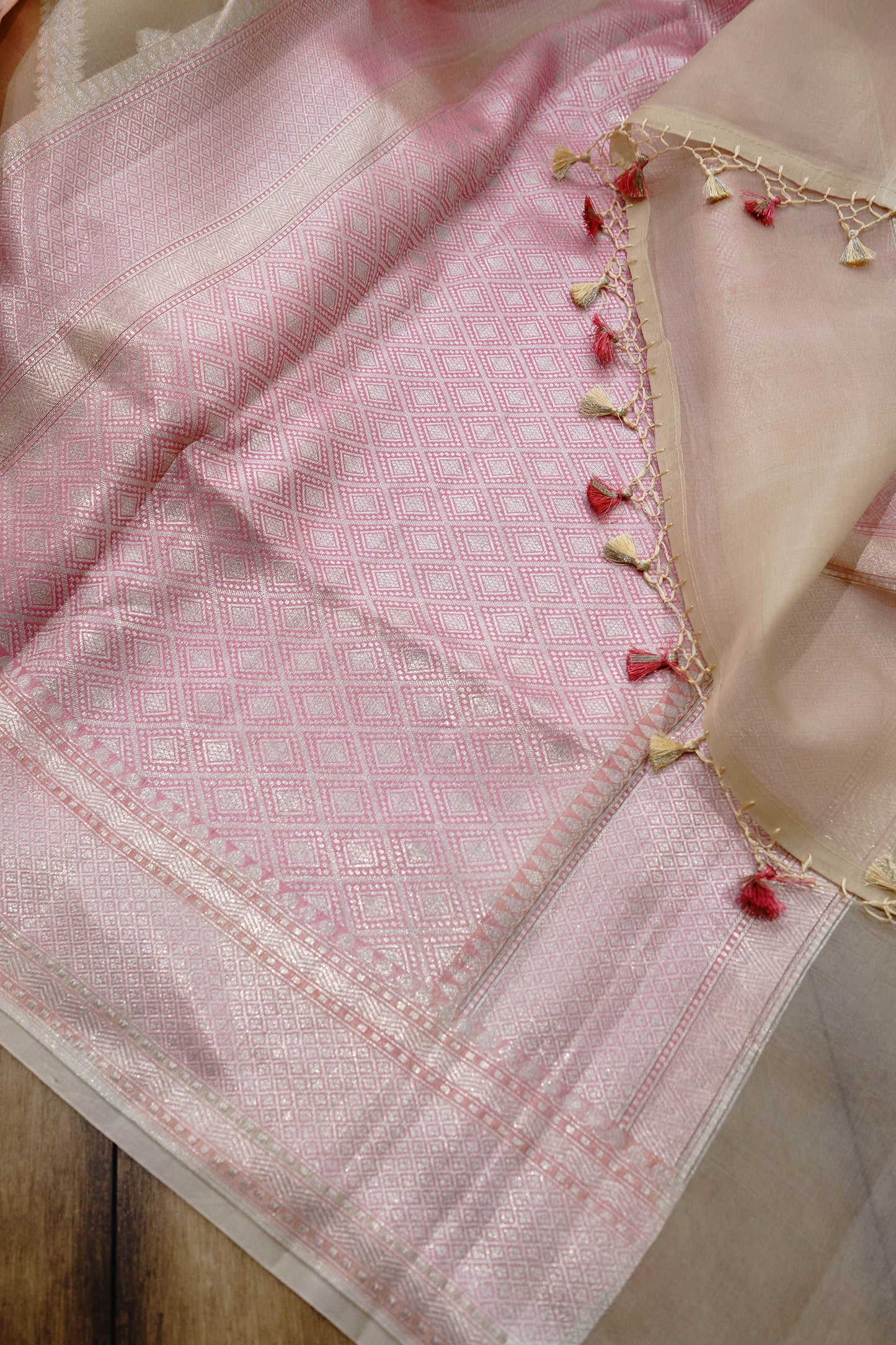 Kora Rangkat Saree