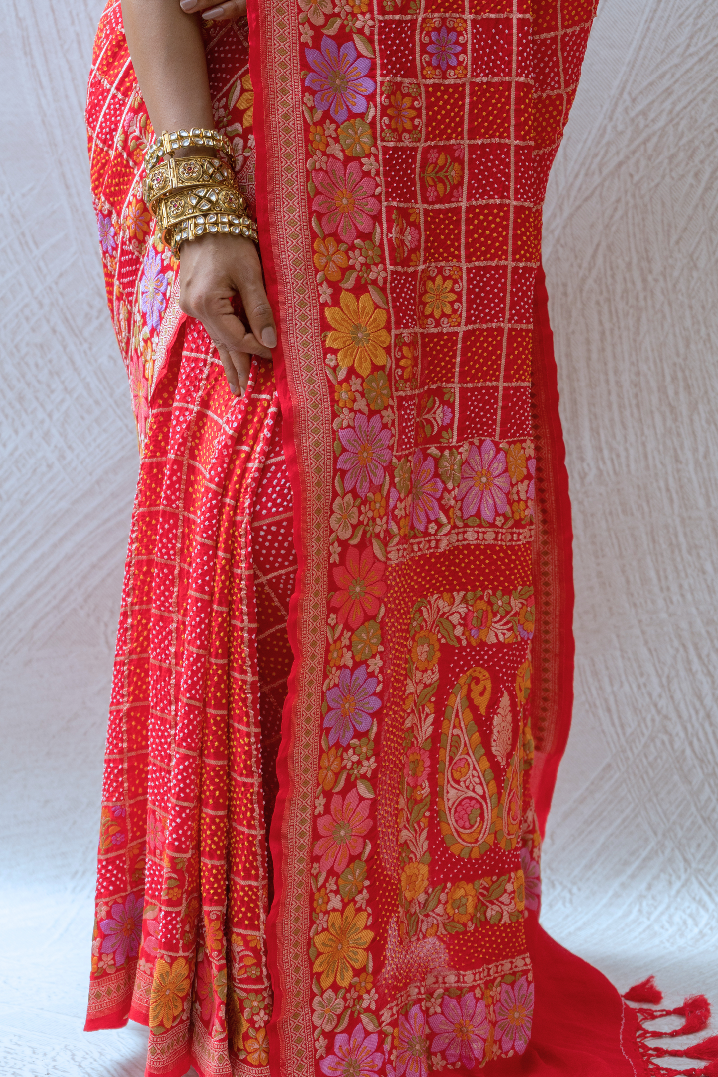 Georgette Checks Floral Jaal Red Bandhej Saree
