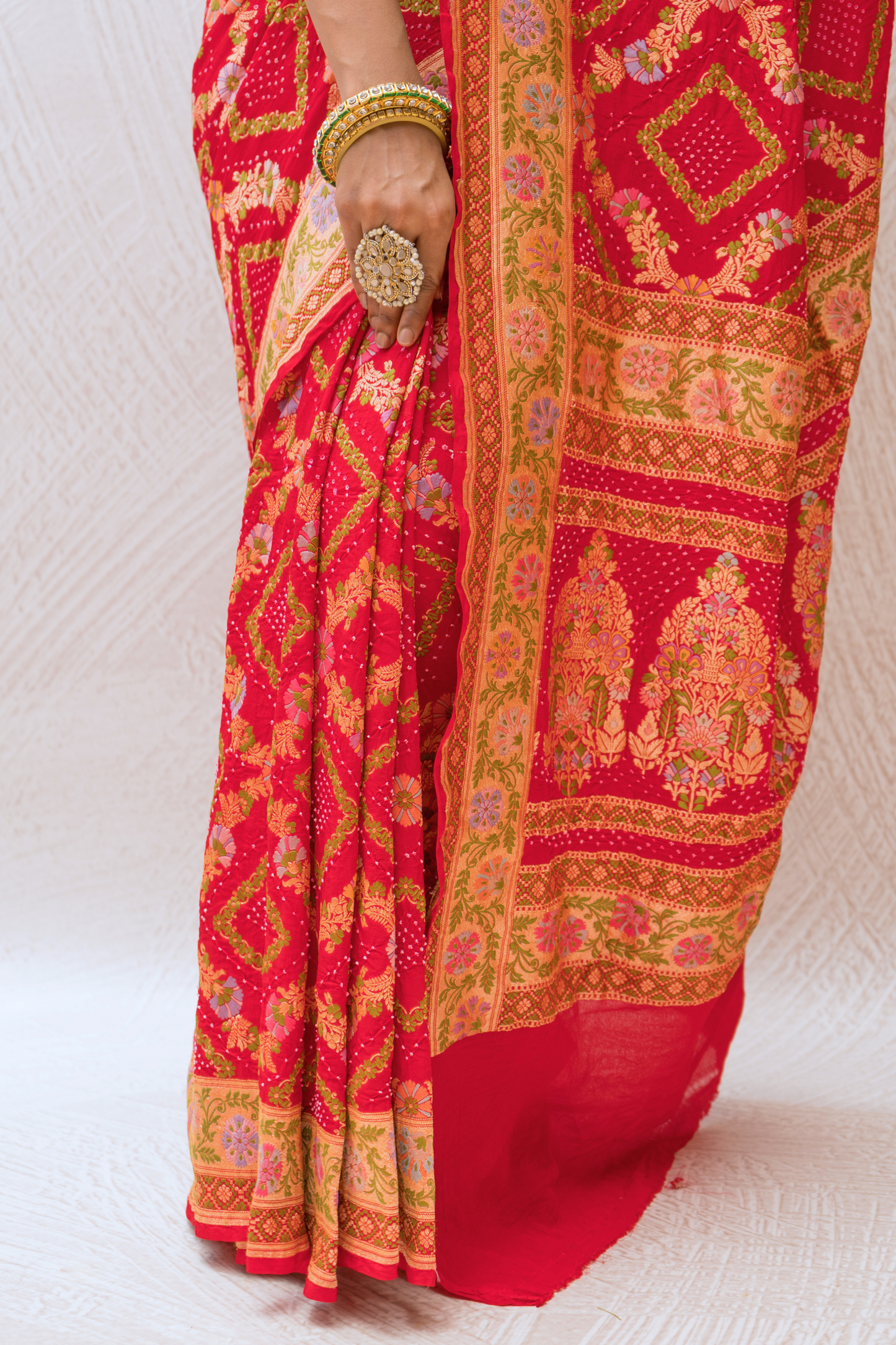Georgette Neemzari Tilfi Jaal Red Bandhej Saree