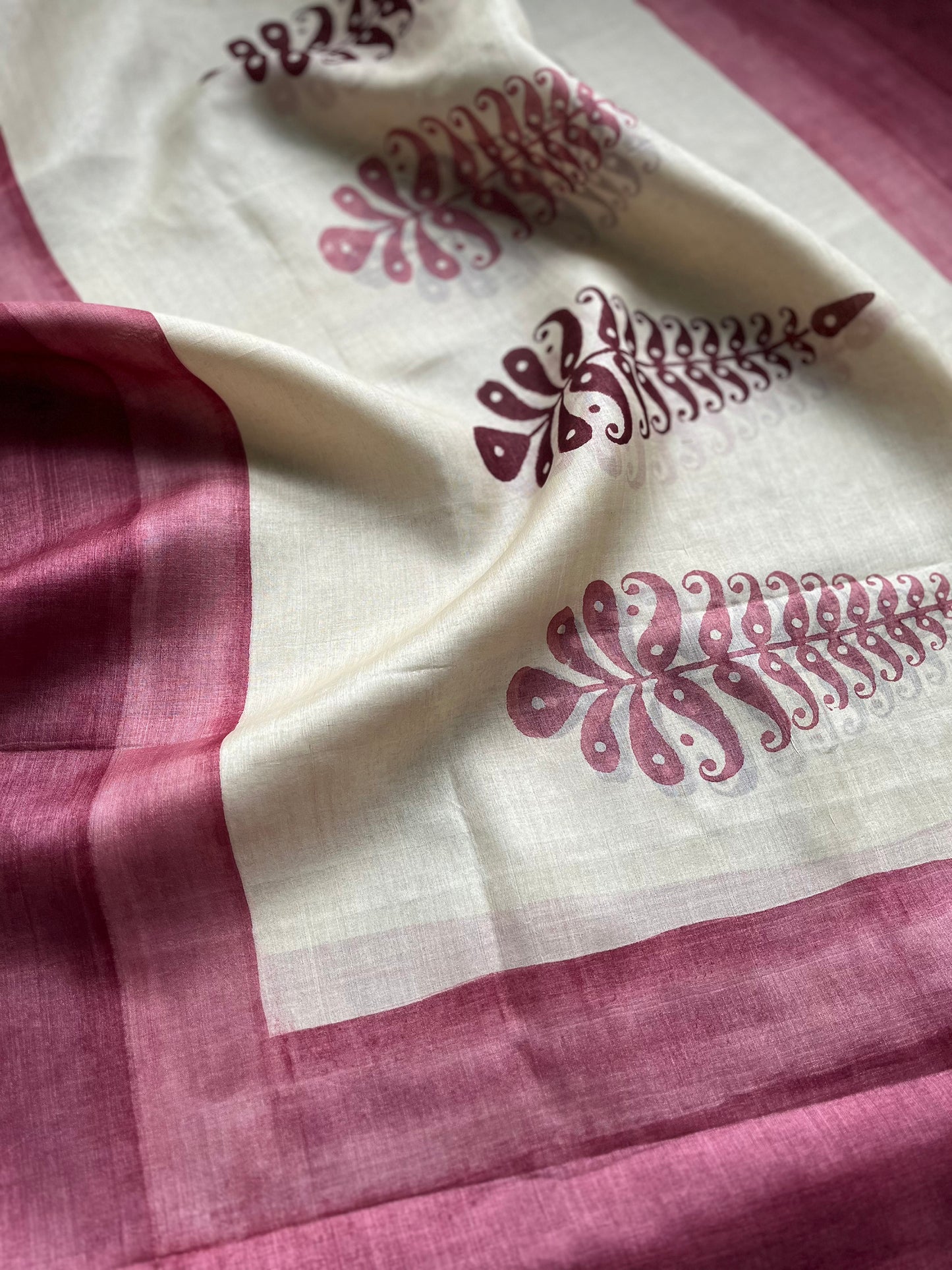 Painted Kaeri Dupatta (Pink)