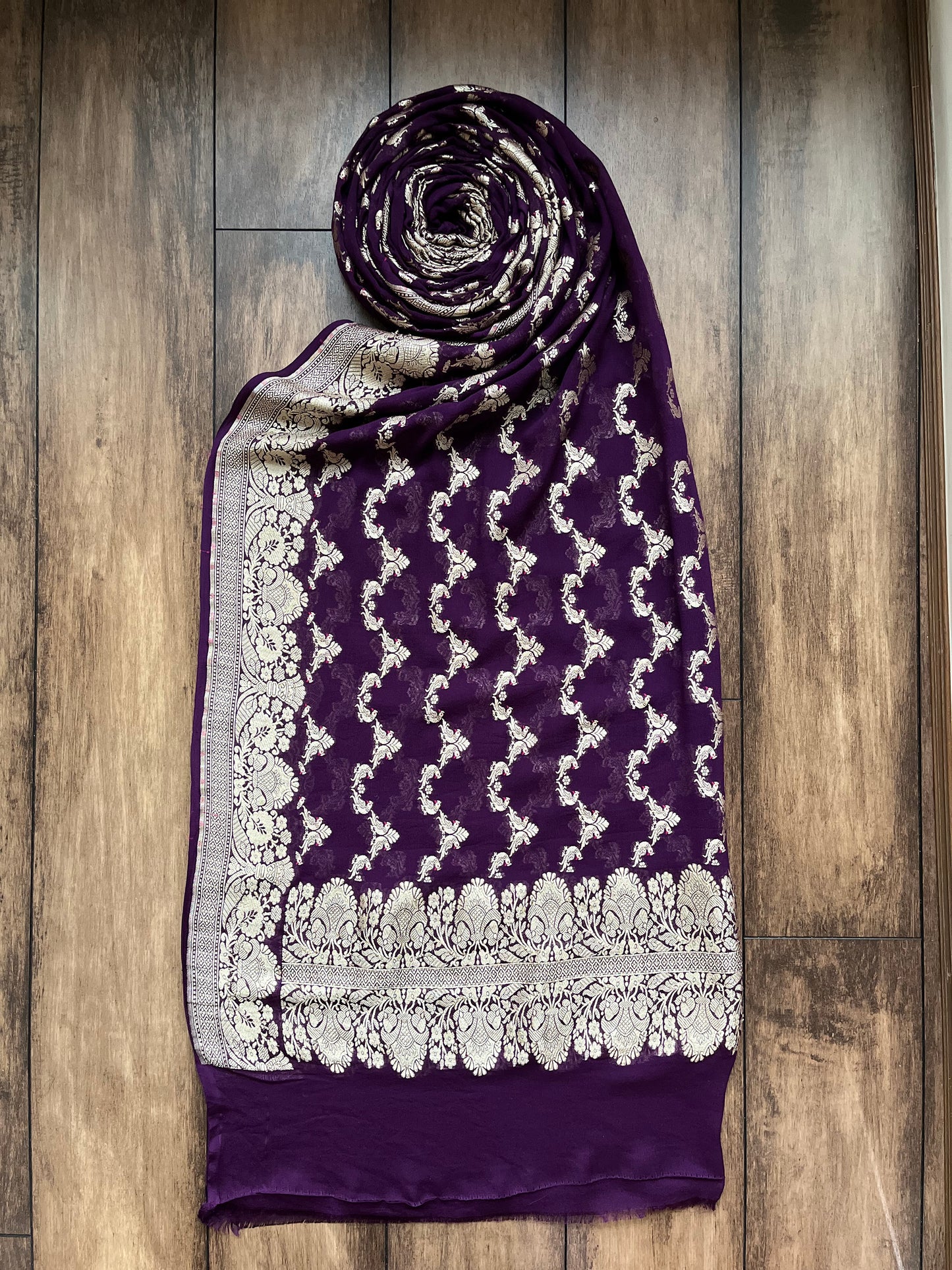 Khaddi Shikargah Purple Dupatta