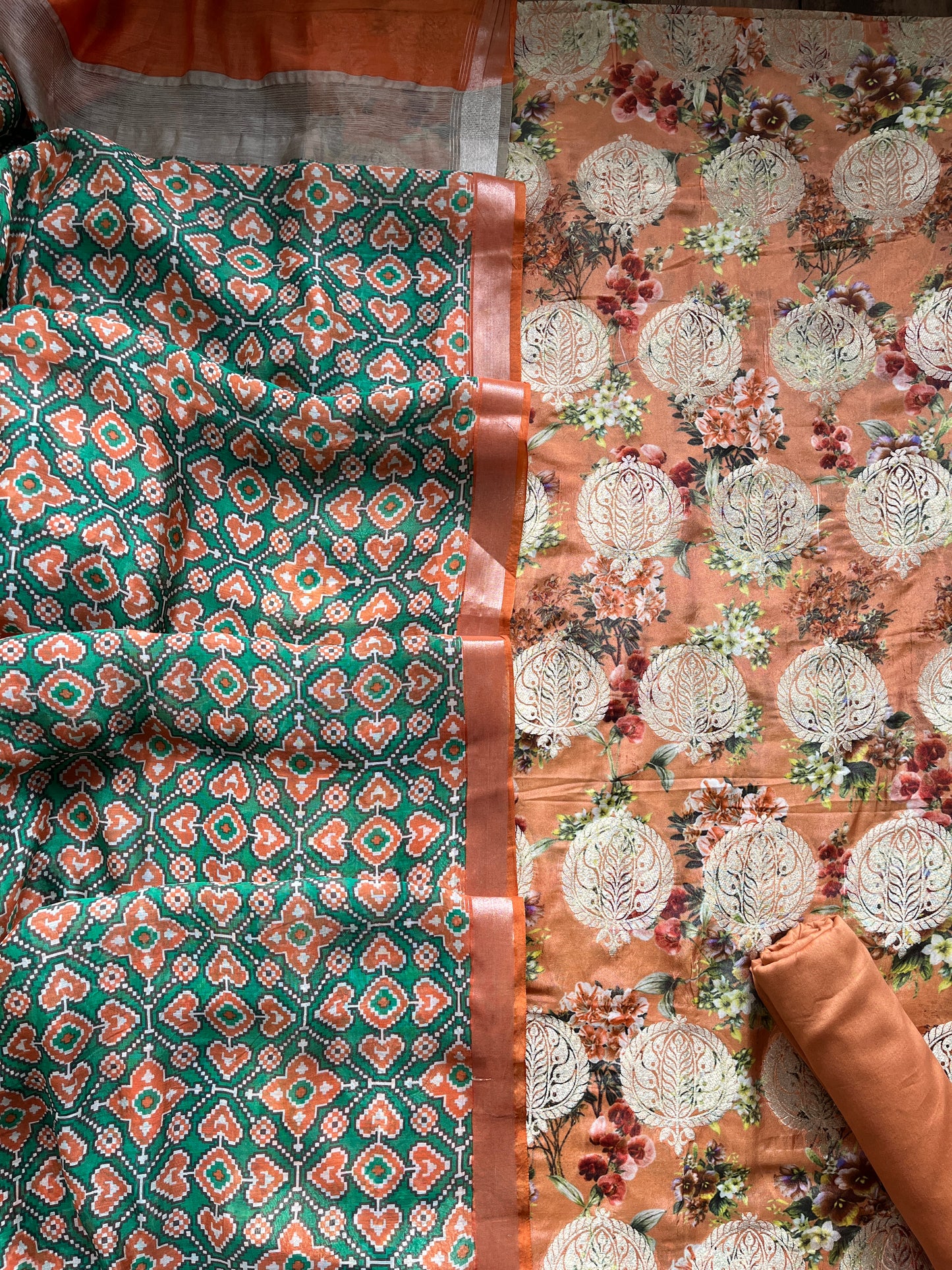 Peach Weaving Print Set With Ikkat Dupatta