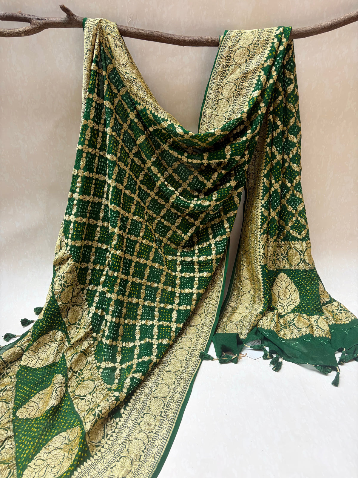 Georgette Jaal Weaving Bandhej Green Dupatta