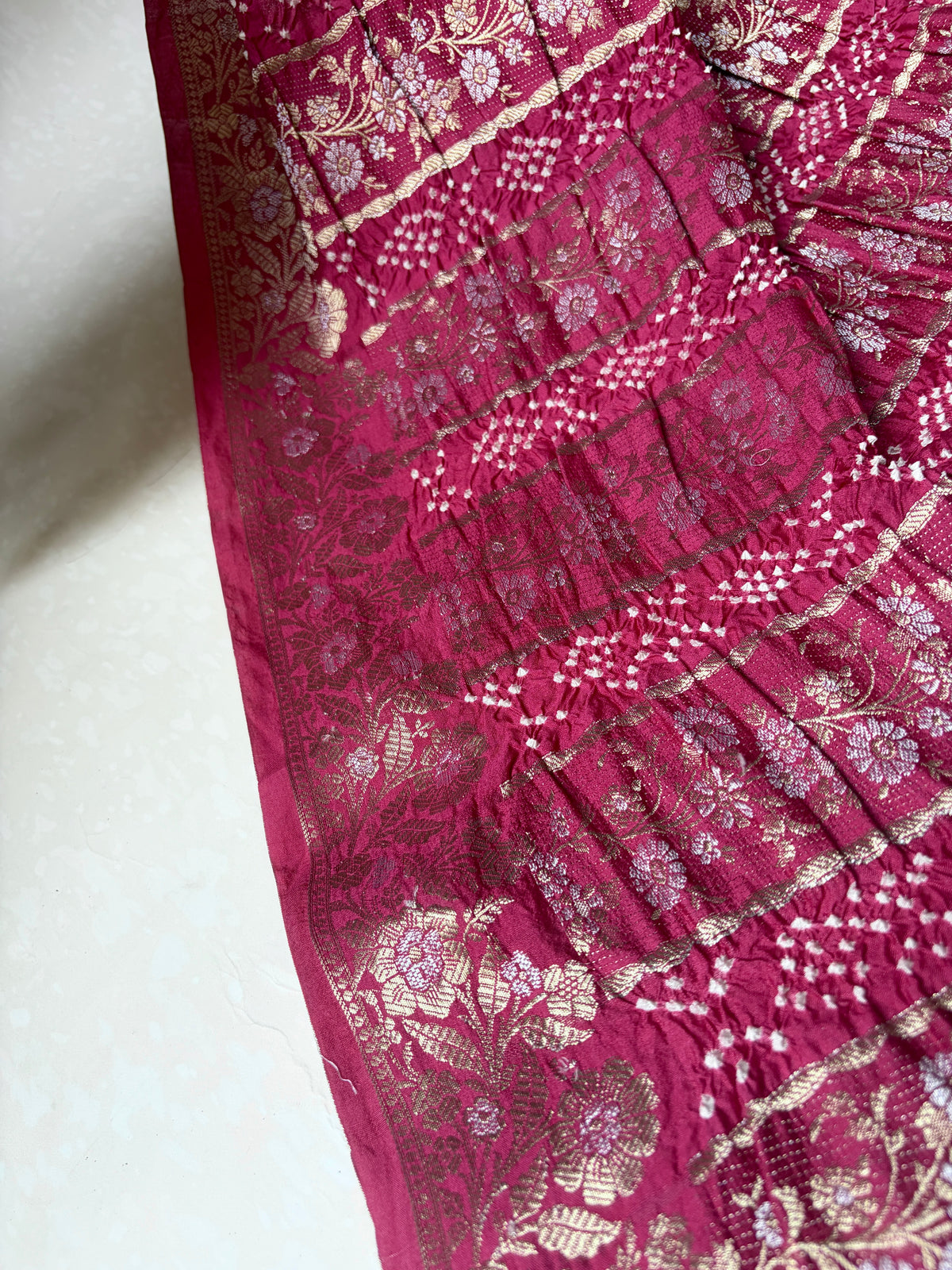 Chiniya Stripes Bandhej Dupatta (Magenta)