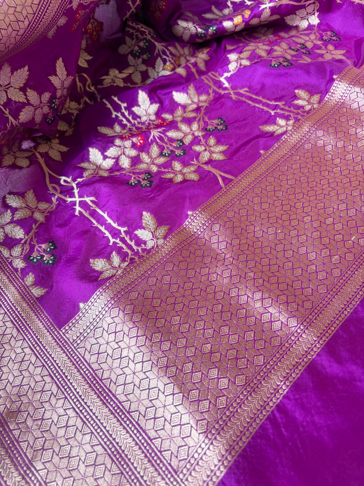 Katan Meenakari Zari Purple Dupatta