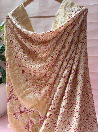 Georgette Sona Rupa Jaal Red Rai Dana White Bandhej Dupatta