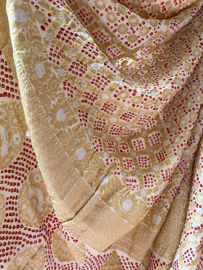 Georgette Sona Rupa Jaal Red Rai Dana White Bandhej Dupatta