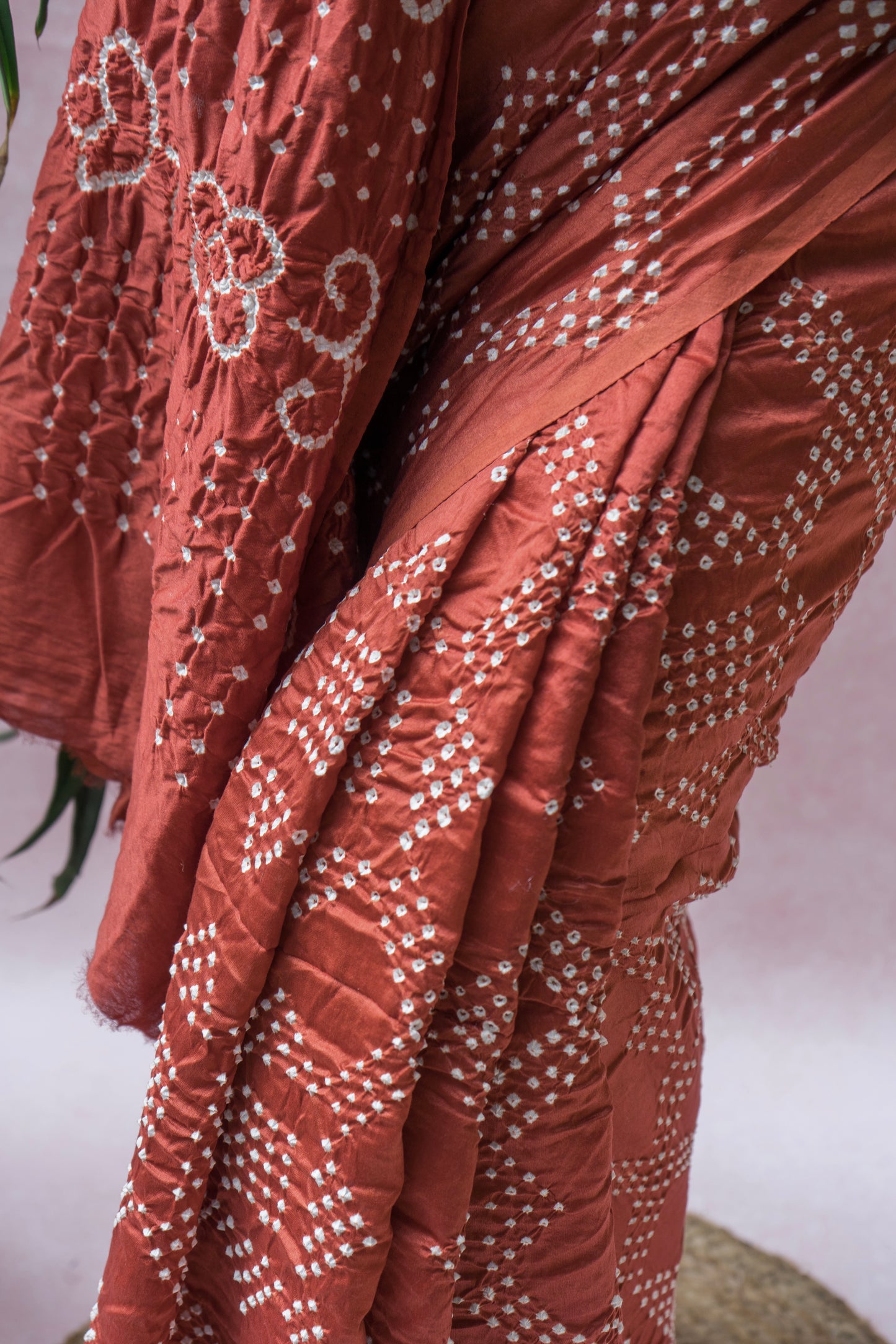 Chanderi Rai Dana Brick Red Bandhej Saree
