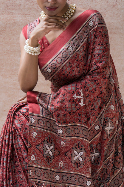 Ajrakh Katha - The Story of Ajrakh Saree