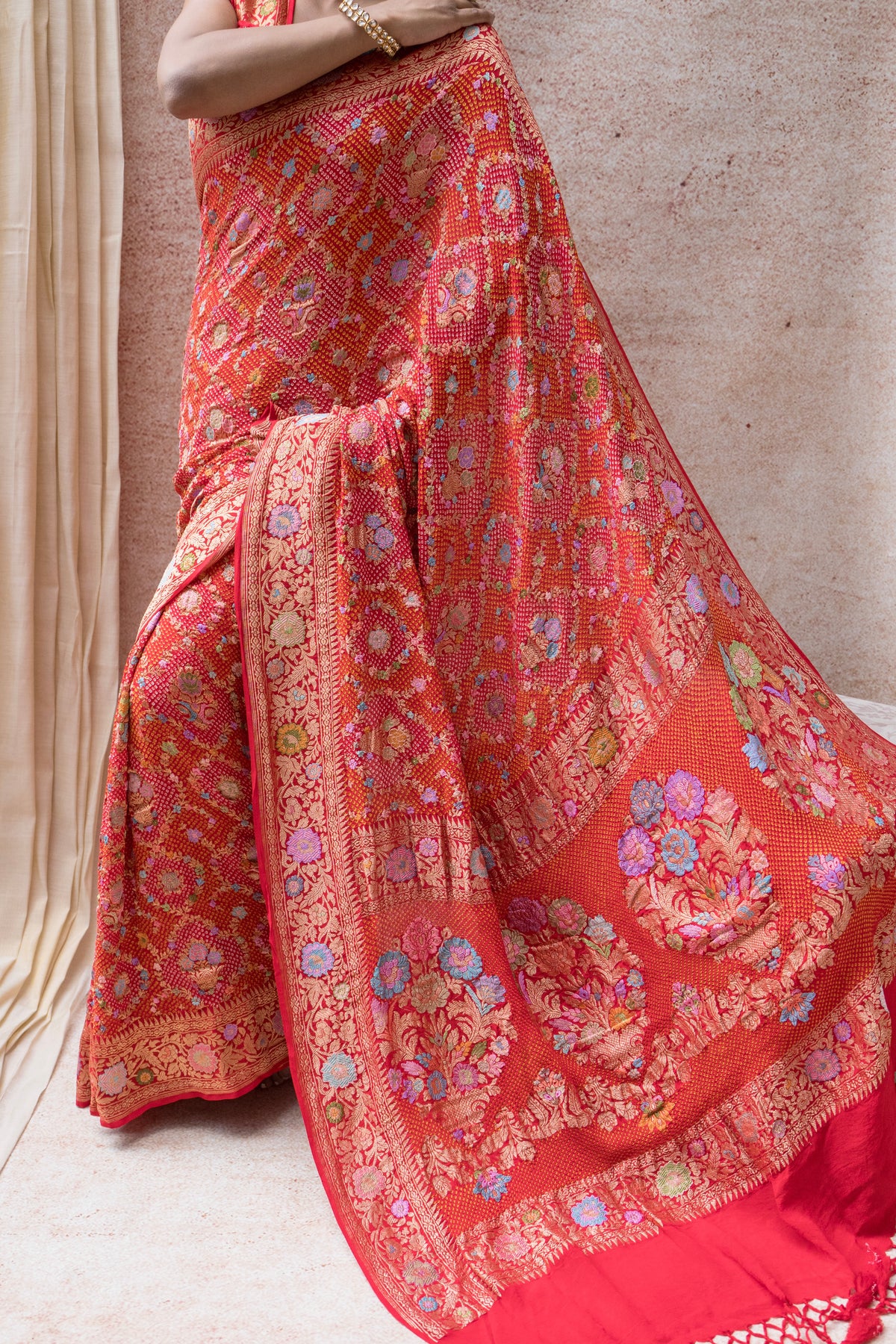 Real Zari Intricate Meenakari Jaal Red Bandhej