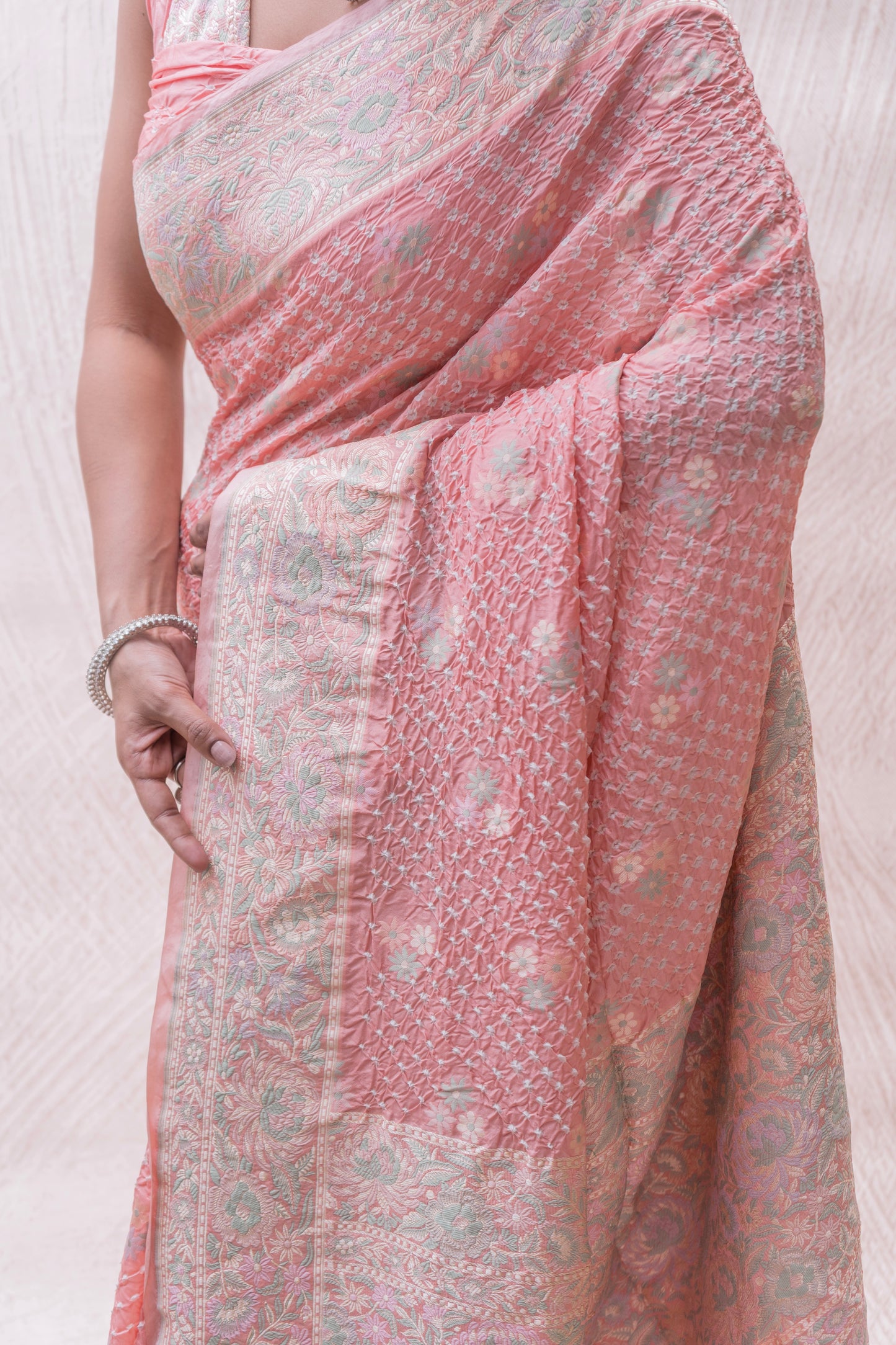 Katan Parsi Booti Pastel Peach Bandhej Saree