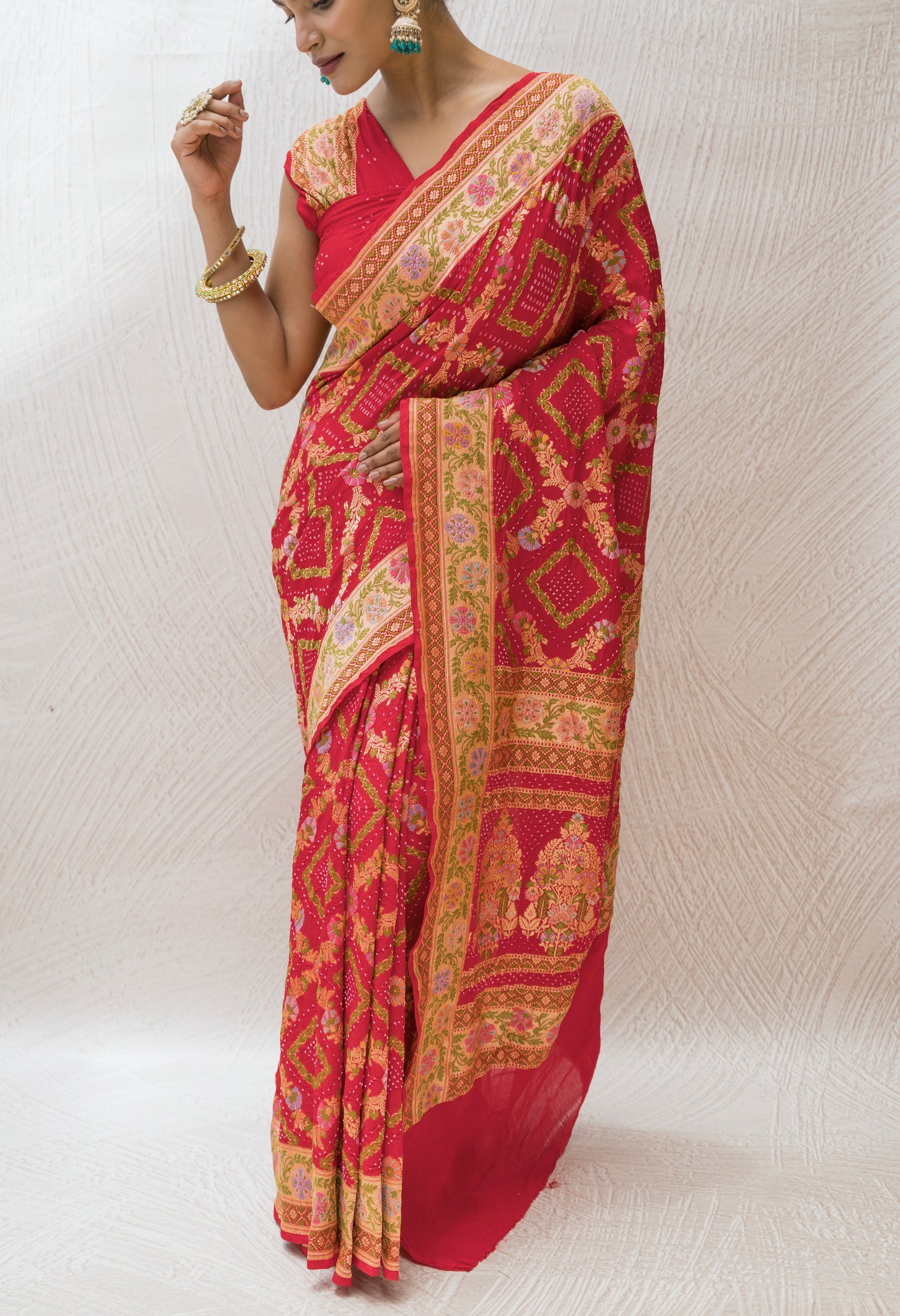 Georgette Neemzari Tilfi Jaal Red Bandhej Saree