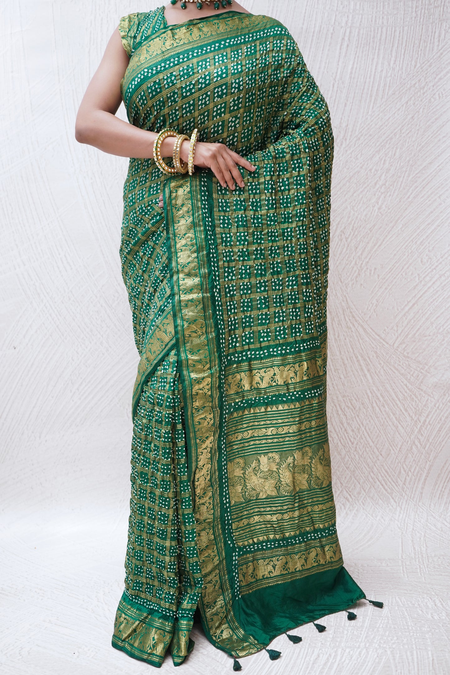 Kanjivaram Silk Checks Green Bandhej Saree