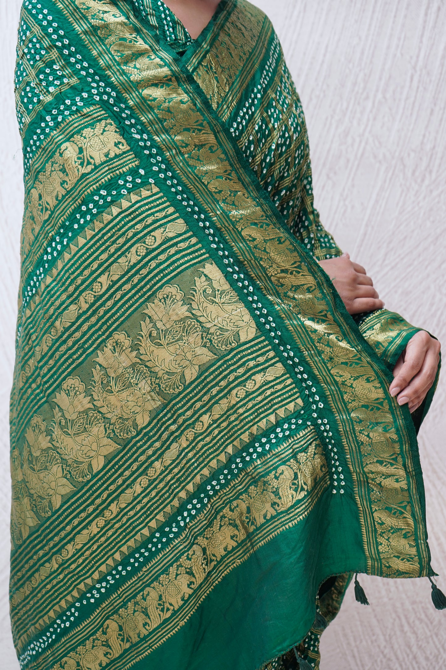 Kanjivaram Silk Checks Green Bandhej Saree