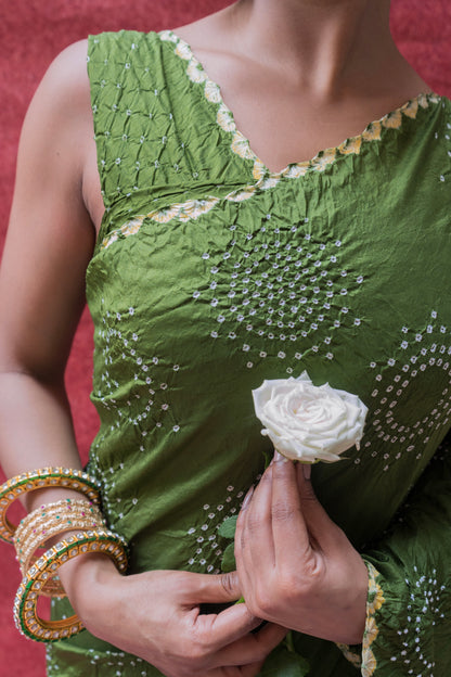 Mulberry Rai Dana Green Bandhej Saree