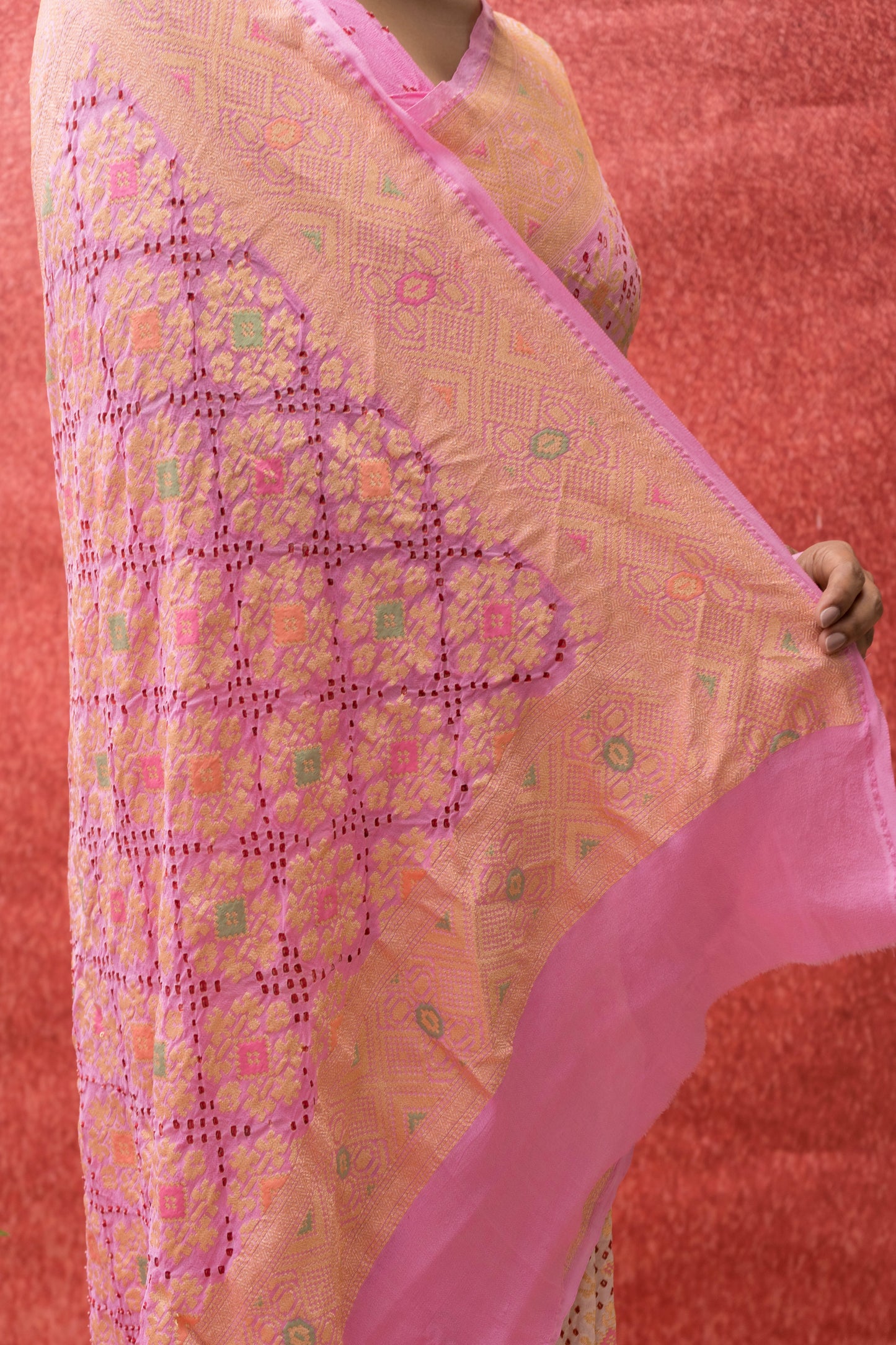 Georgette Patola Meenakari White-Pink Ombre Bandhej Saree