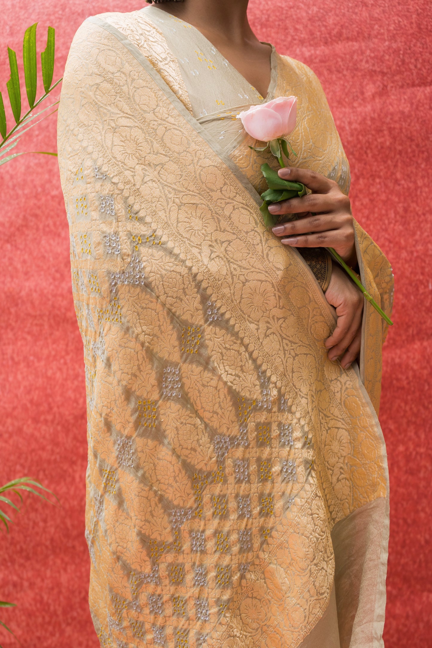 Georgette Neemzari Jaal Grey Bandhej Saree
