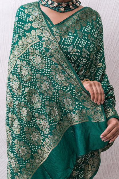 Chiniya Sona Rupa Floral Boota Green Bandhej Saree