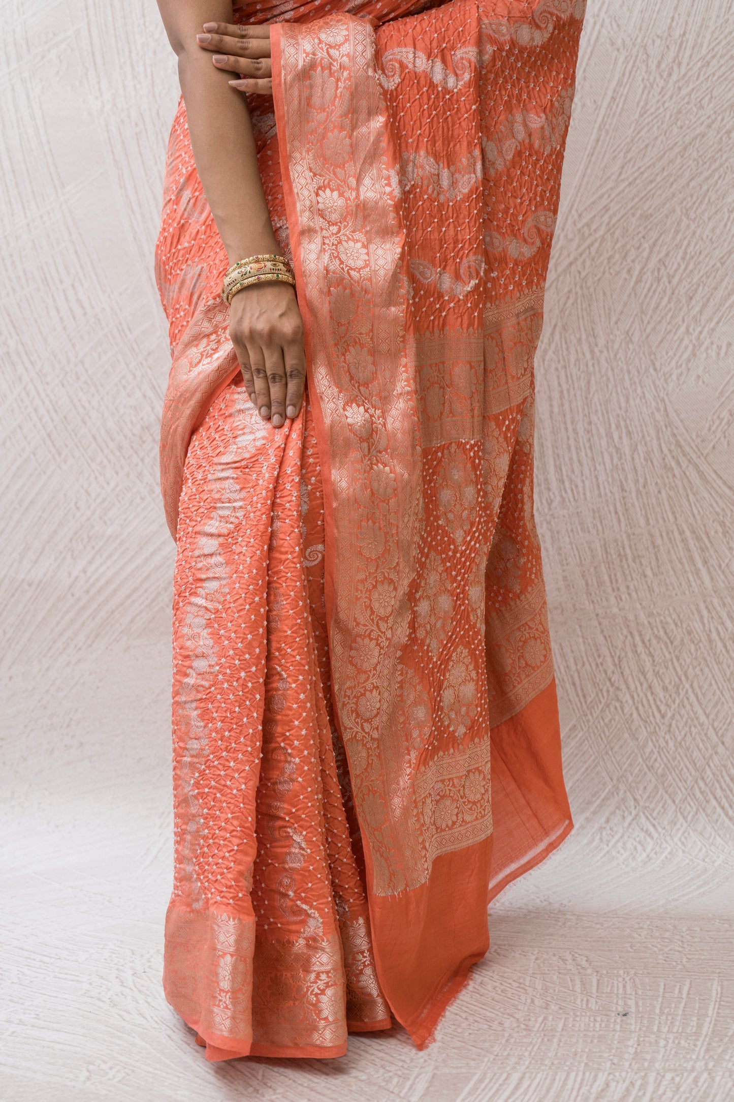 Chiniya Sona Rupa Stripes Bandhej Peach Saree