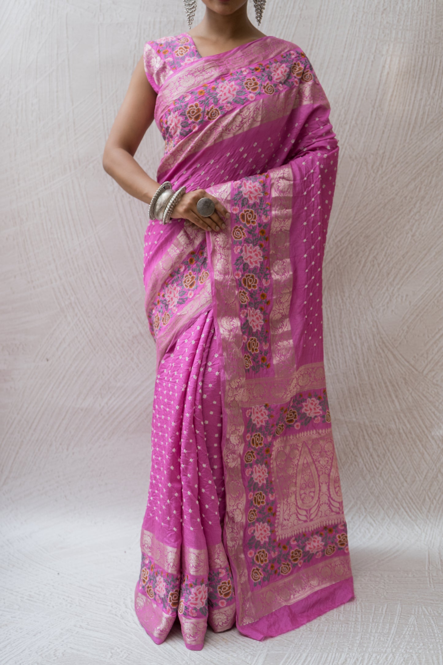 Chiniya Embroidered Double Border Purple Bandhej Saree