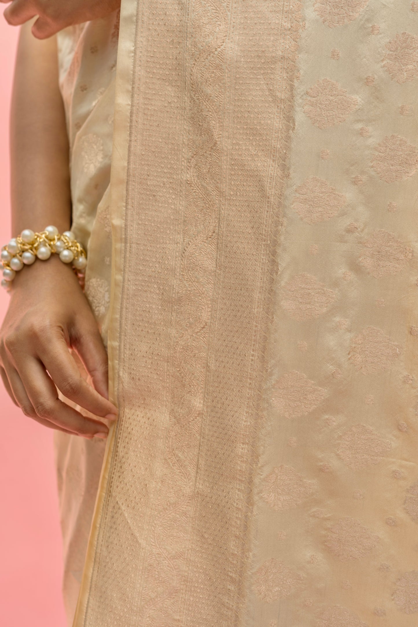 Cream Katan Opada Handloom Saree