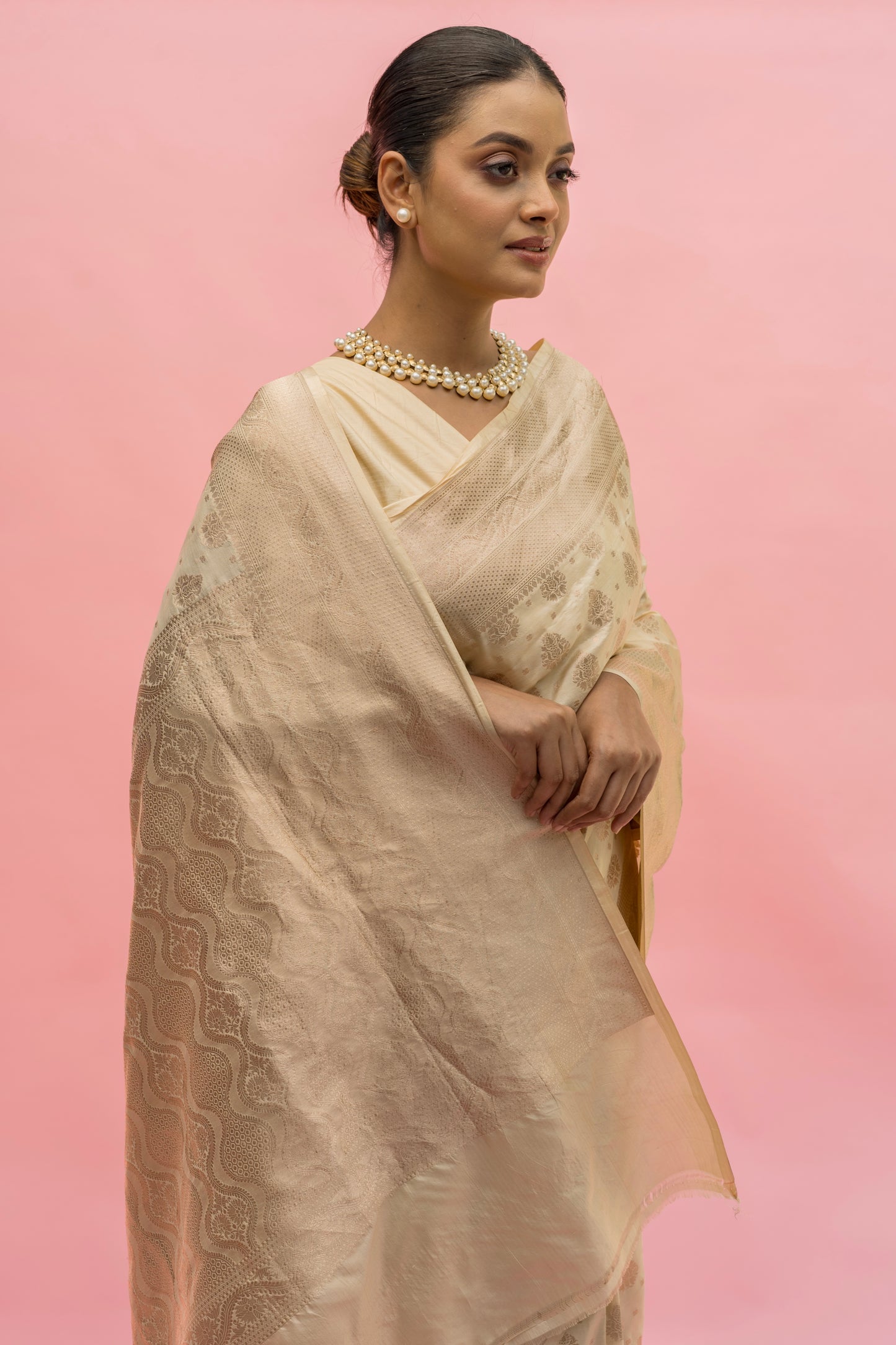 Cream Katan Opada Handloom Saree