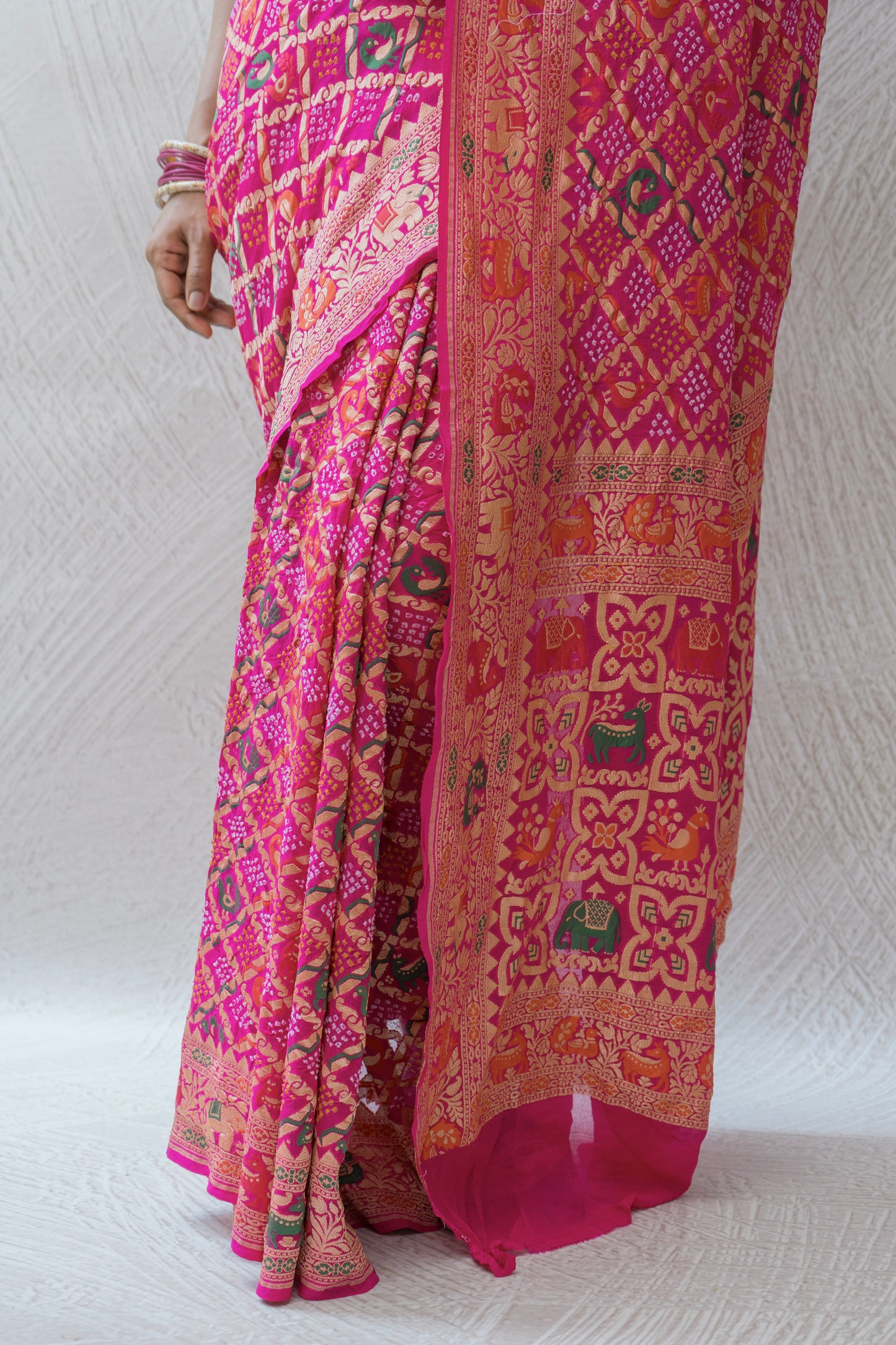 Georgette Shikargah Jaal Meenakari Rani Bandhej Saree